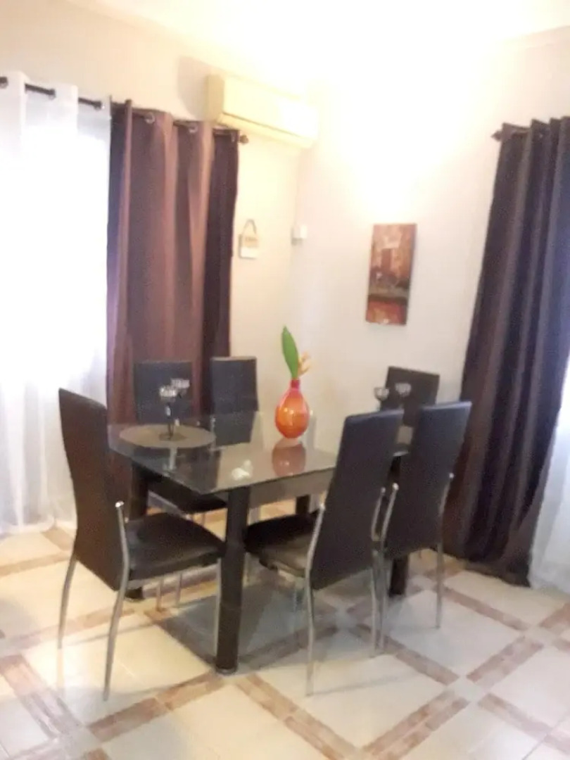 Apartment With 2 Bedrooms in Melville, With Pool Access, Enclosed Gard