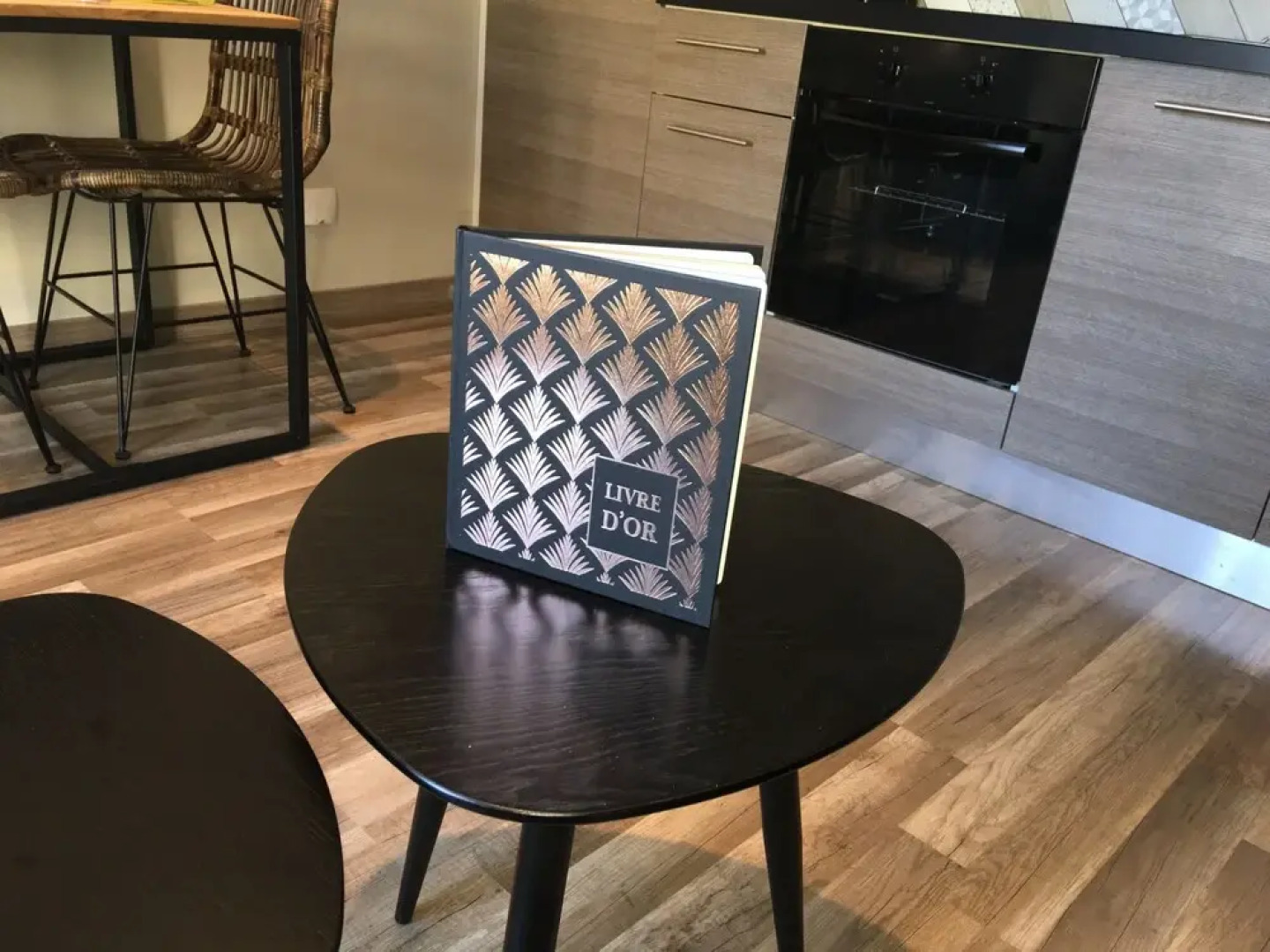 Legend - Bourg en Bresse Parking Droite