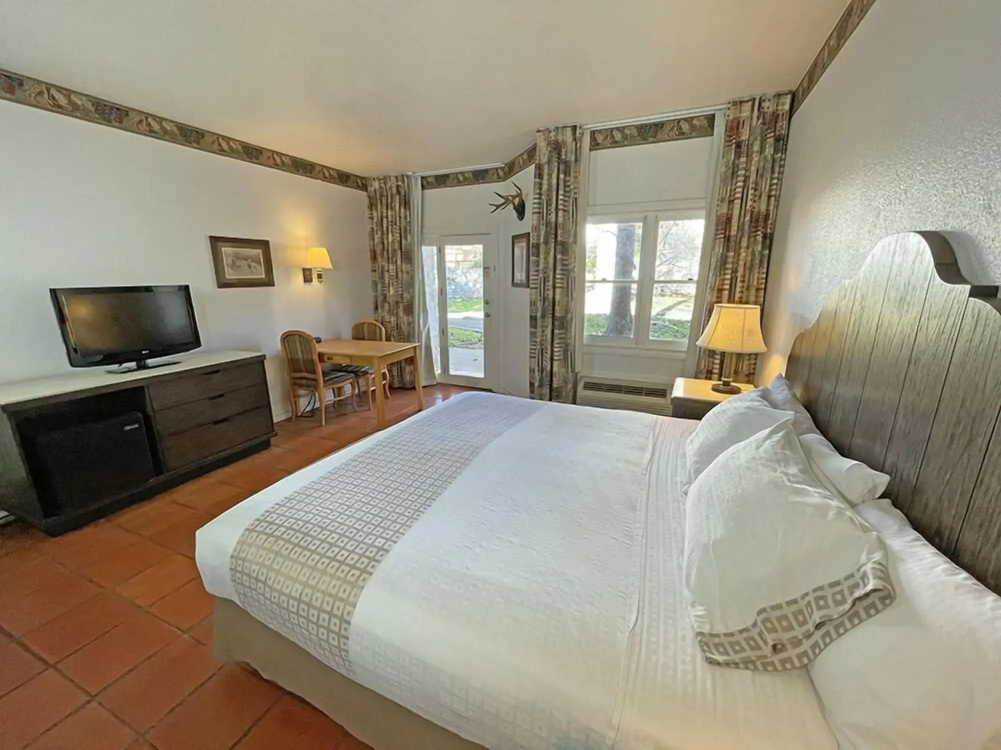 Y O Ranch Hotel