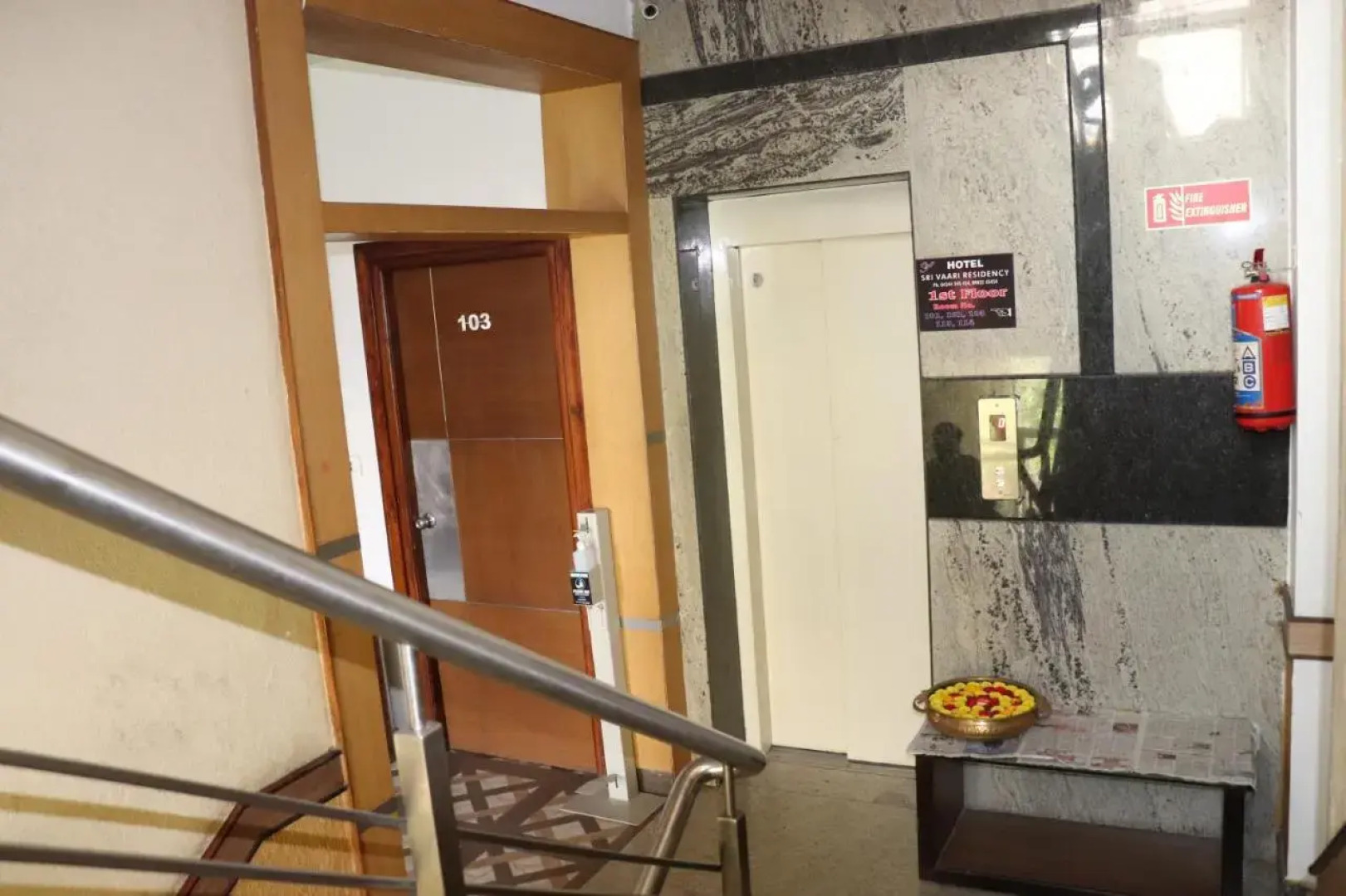 Hotel Sri Vaari Residency