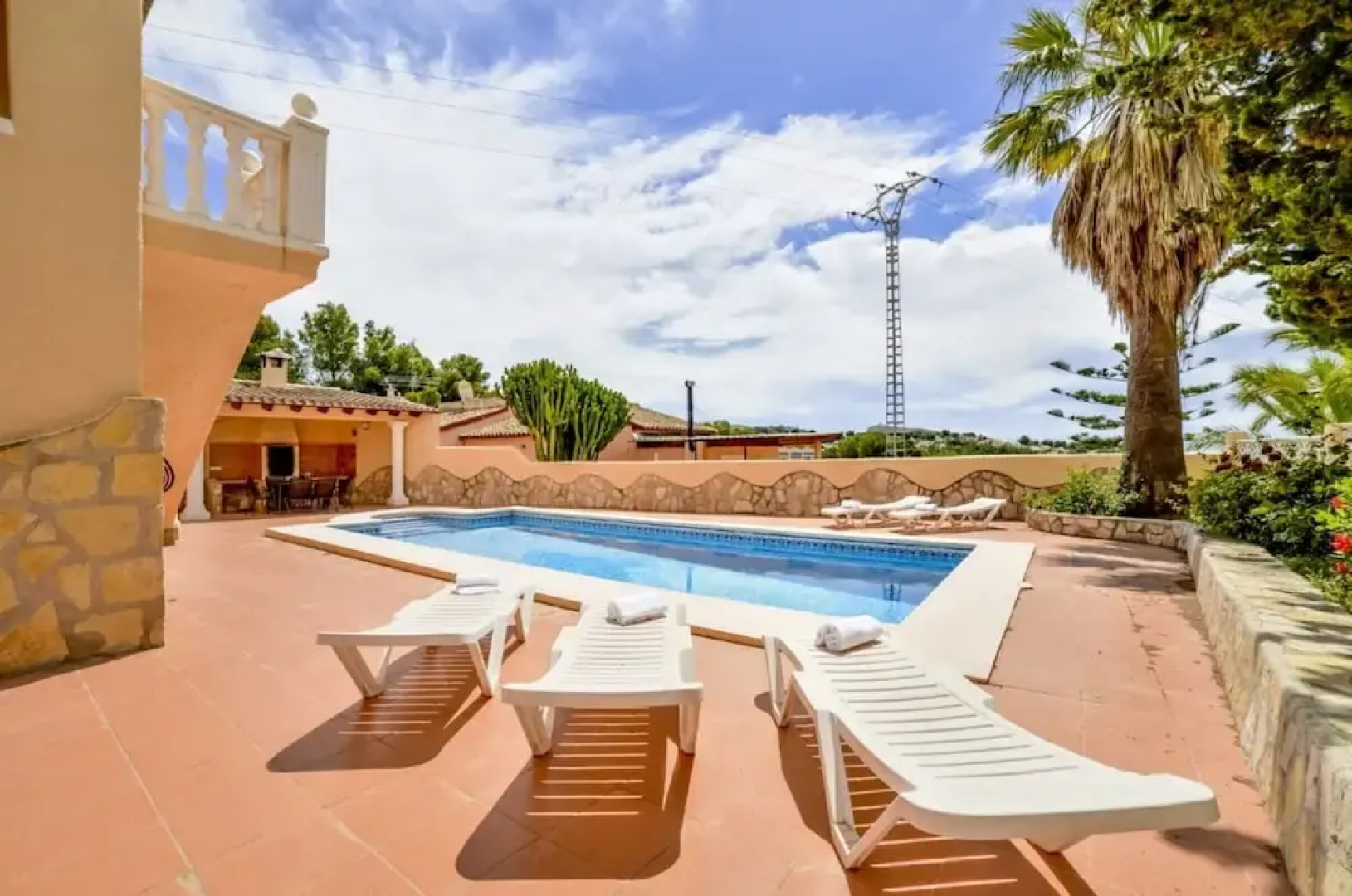 Villa - 6 Bedrooms with Pool - 105026