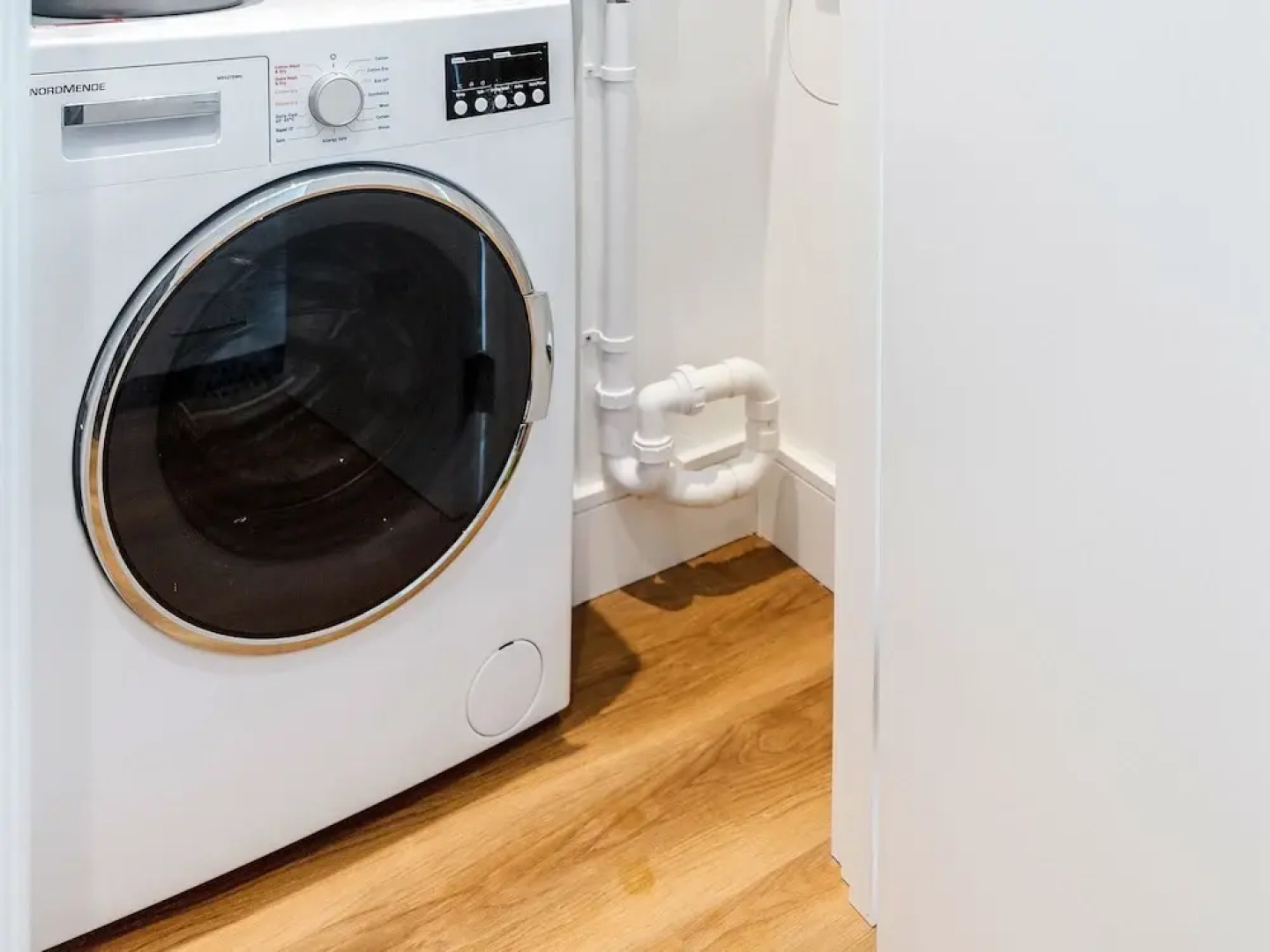 Attractive Atria Apartments