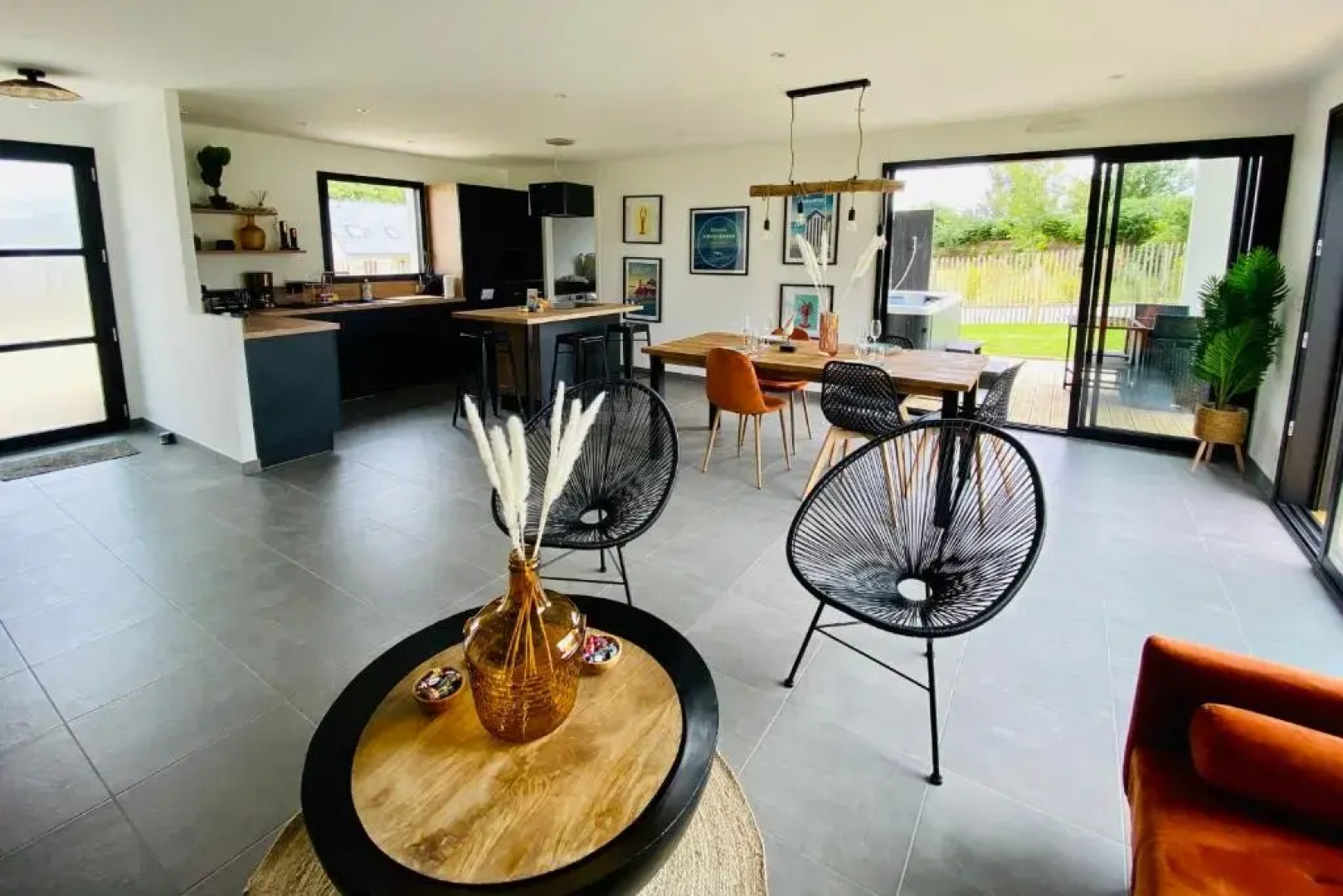 carantec 4 stars house with private jacuzzi and garden for 6 persons