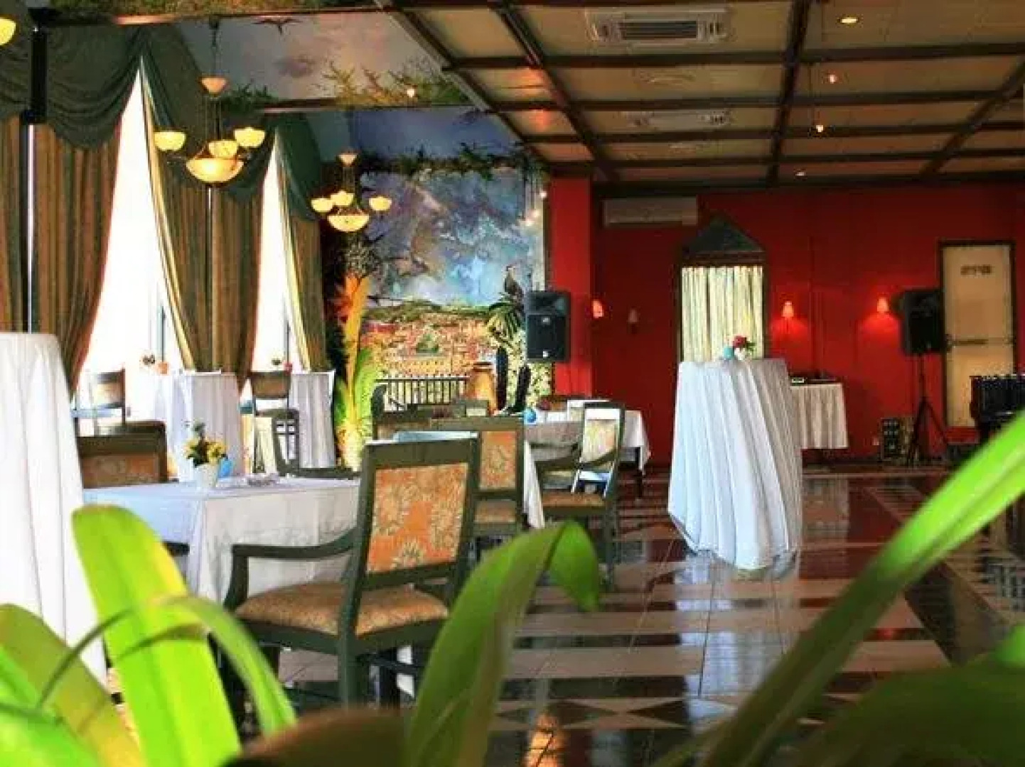 The Plaza Hotel Curacao and Casino