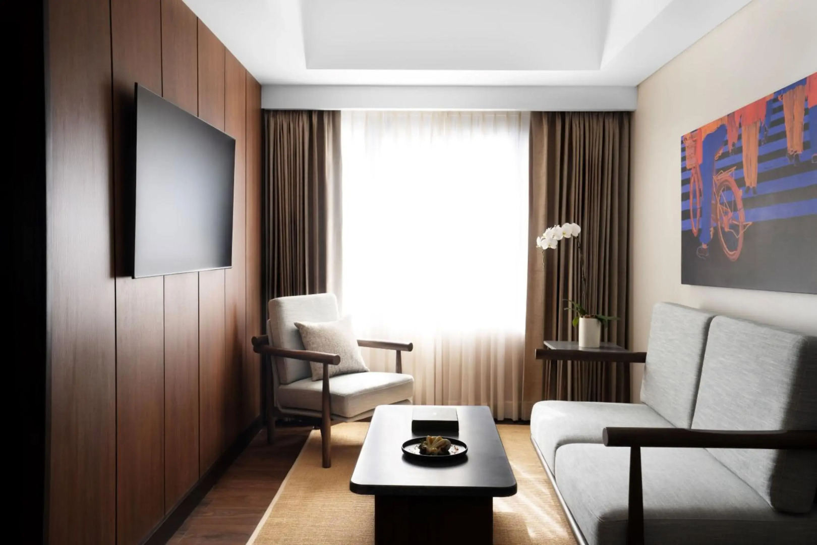 Seda Abreeza - Newly Renovated