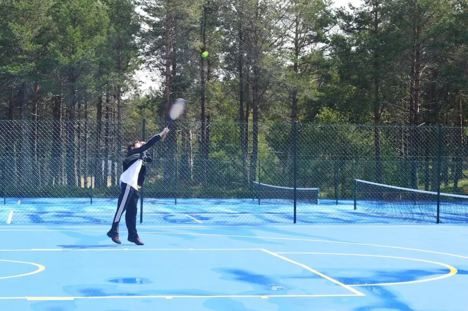 Oca Manzaneda Estación de Montaña