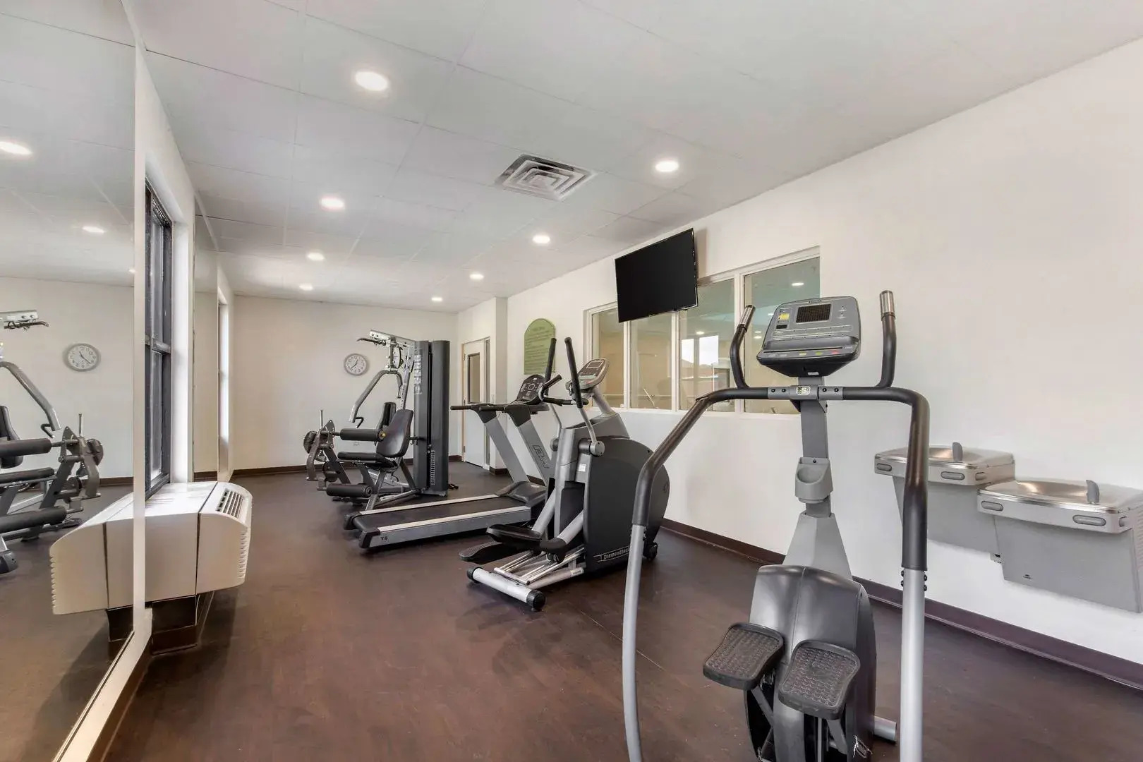 Comfort Suites Nashville near Percy Priest Lake