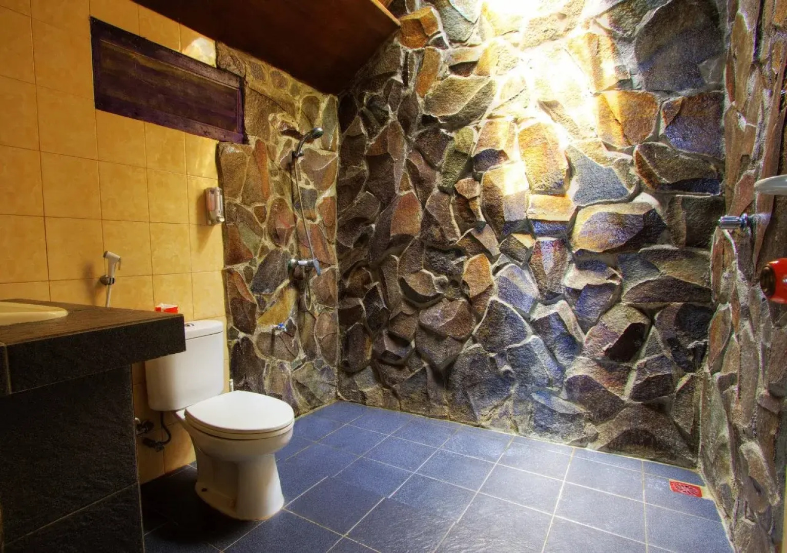 Bastianos Bunaken Dive Resort