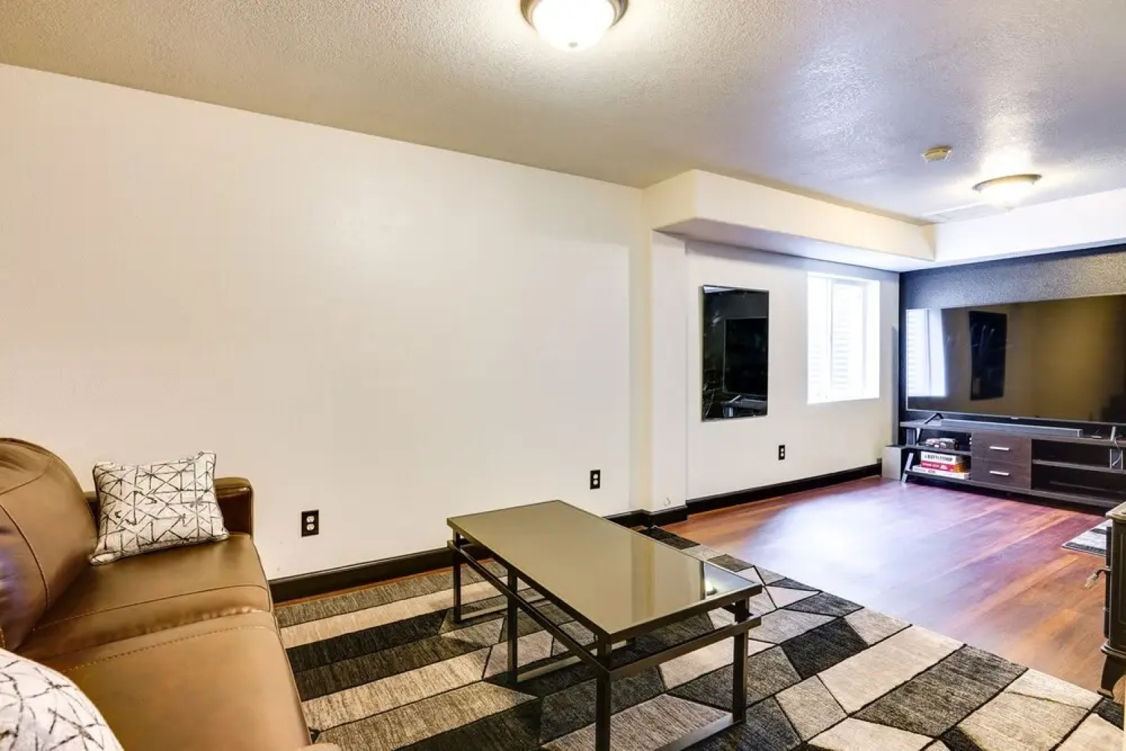 Fountain Retreat w/ Private Hot Tub & Fire Pit