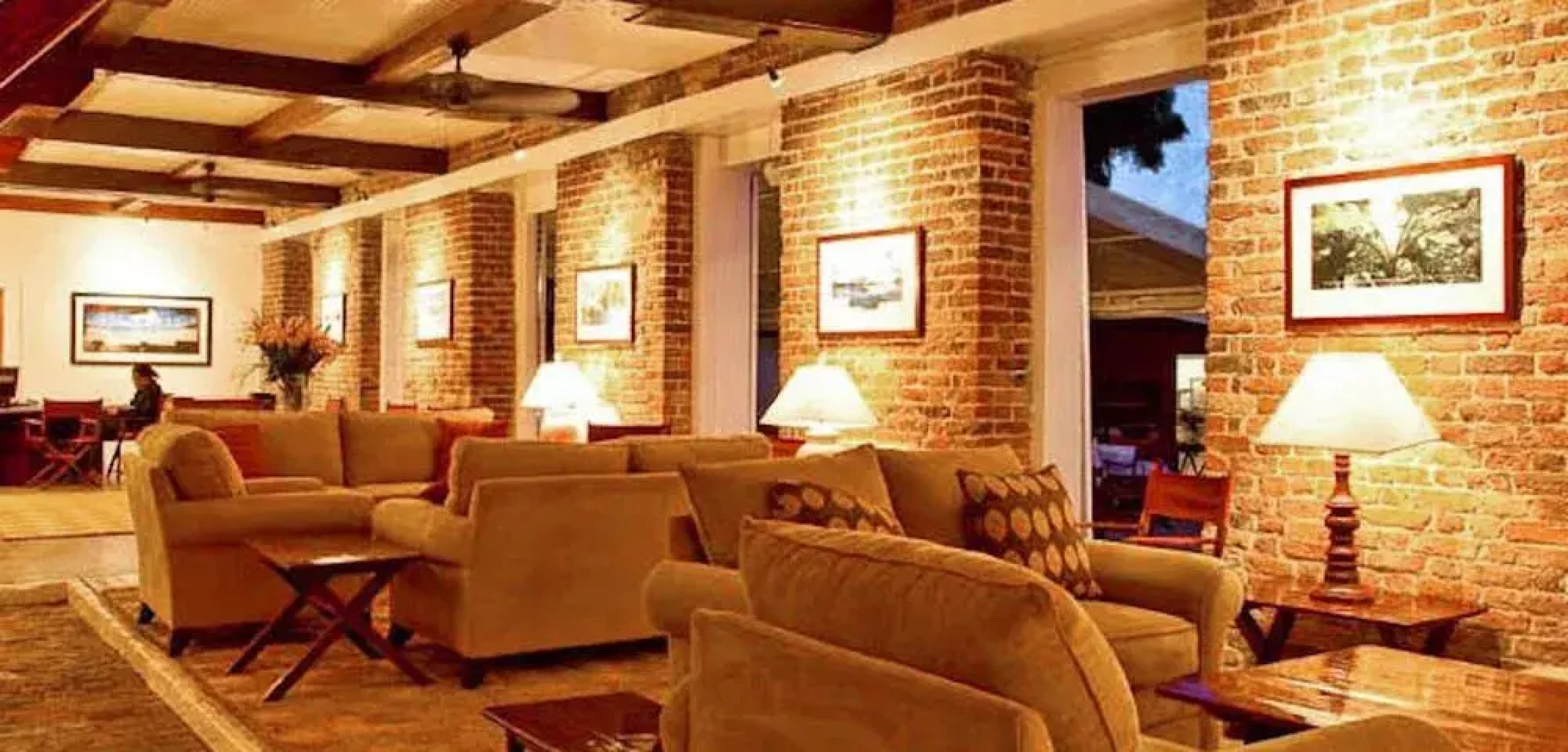 Admiral's Inn and Gunpowder Suites