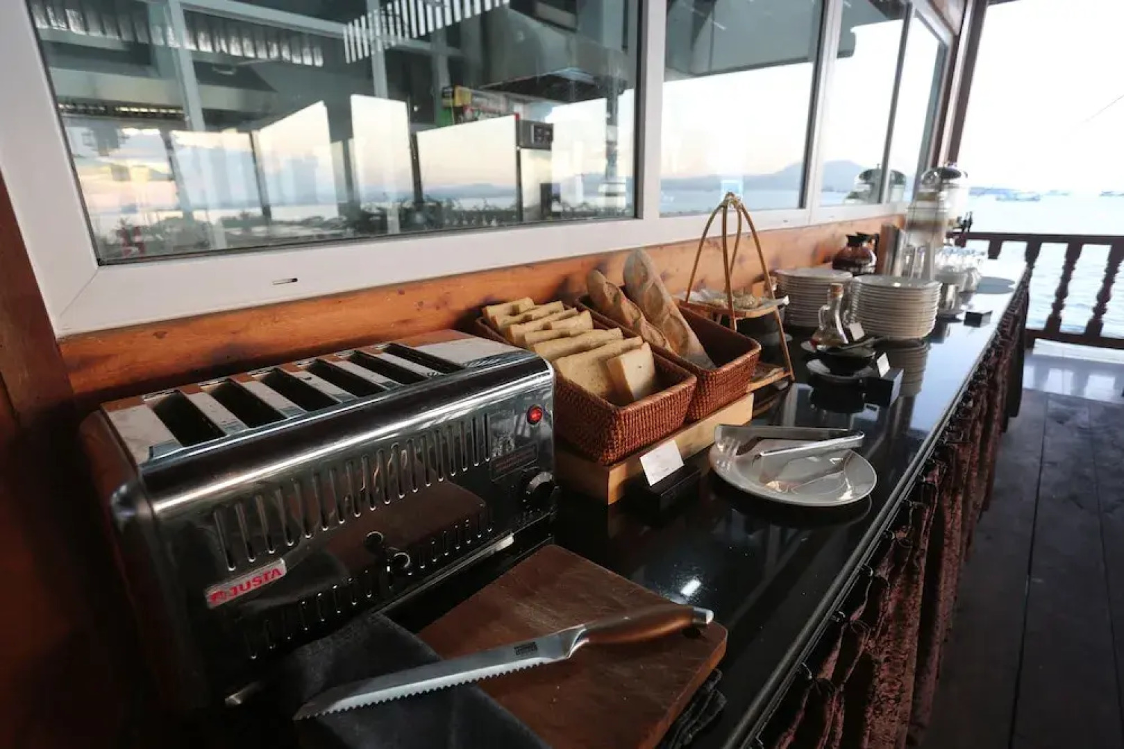 Koh Apikjun Resort by EHM