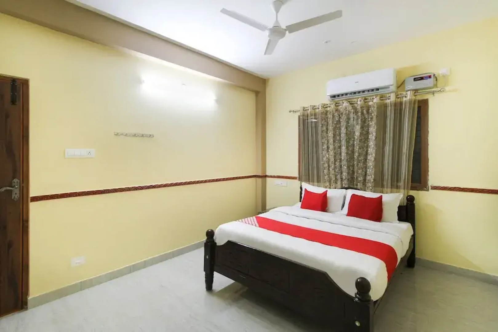OYO 45306 Ko Villas
