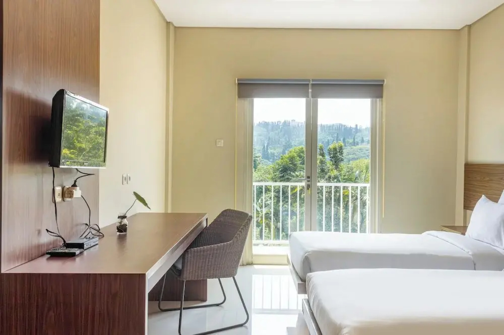 Pelangi Hotel at Artotel Pelangi Park