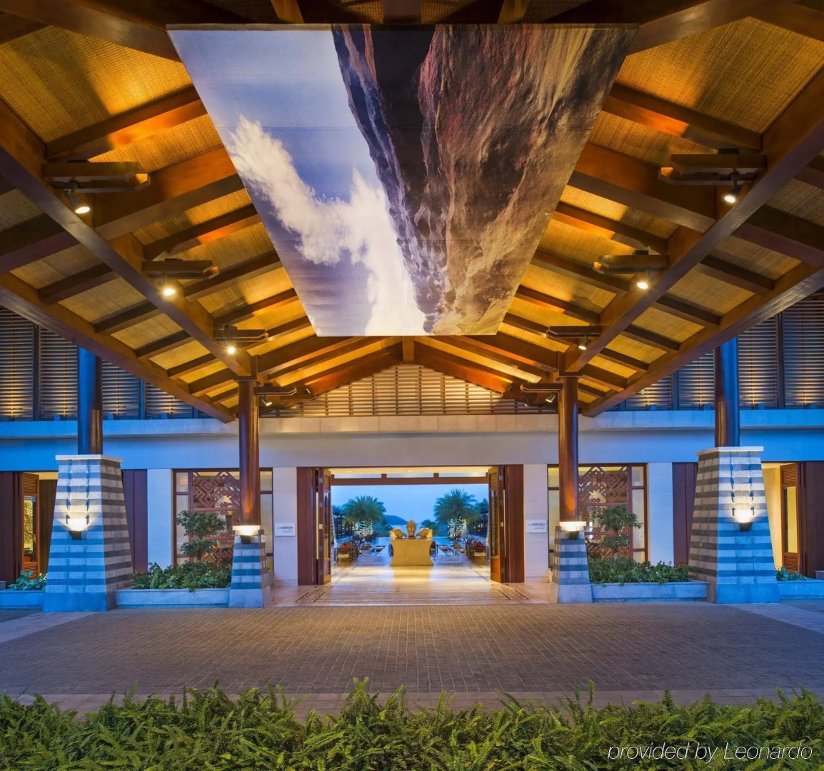 Le Meridien Shimei Bay Beach Resort & Spa