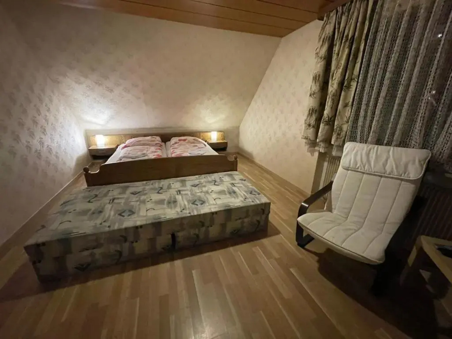 Beny Hotel Restaurant