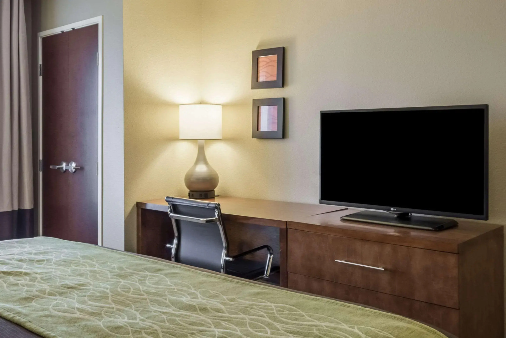 Comfort Inn & Suites Avera Southwest
