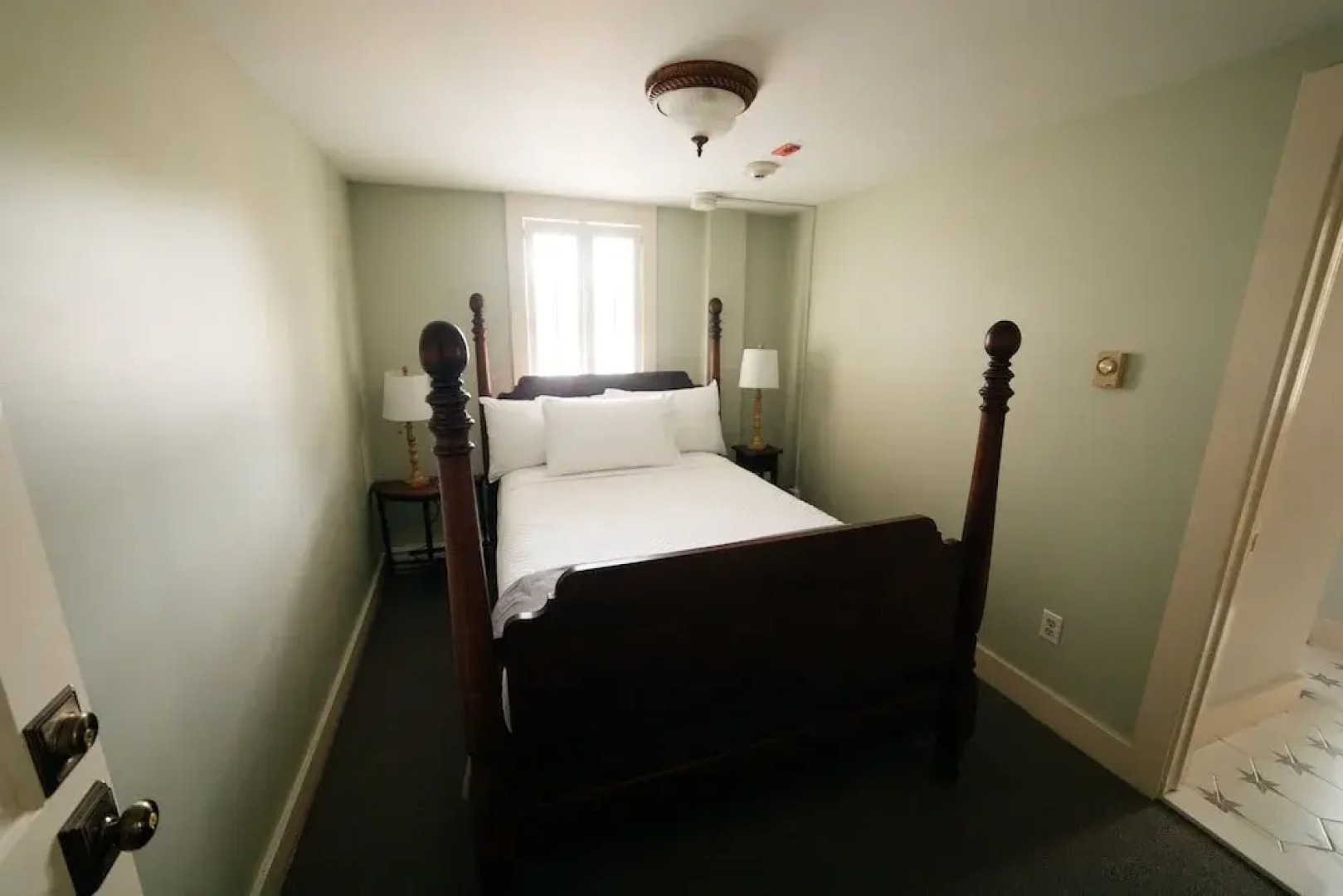 The General Stanton Inn