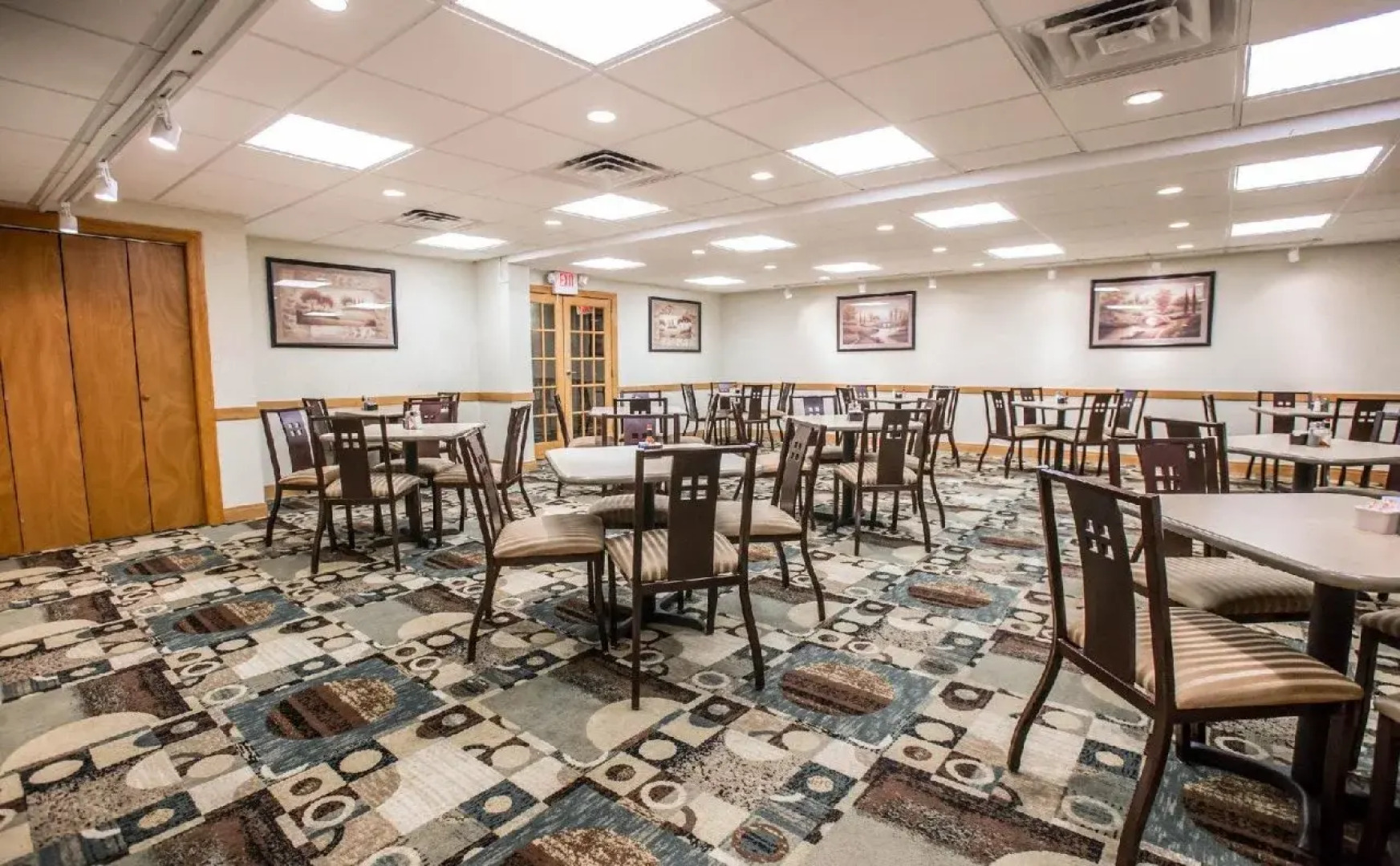 Days Inn by Wyndham Waukegan