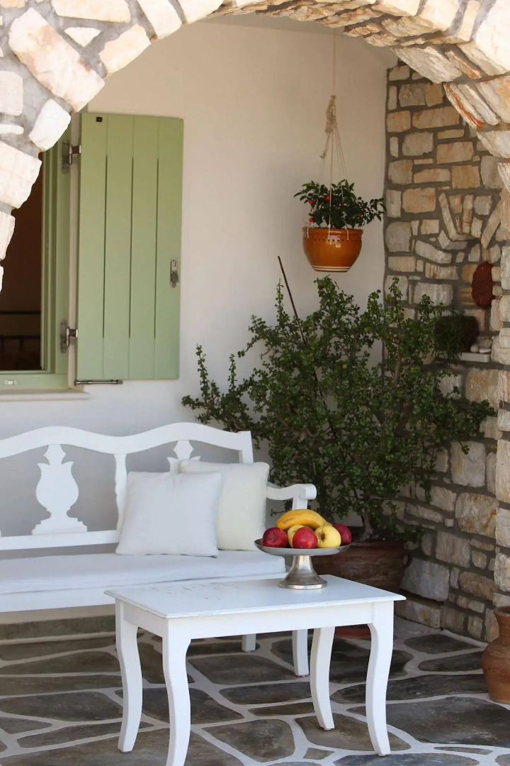 Villa Isabella Studios & Suites