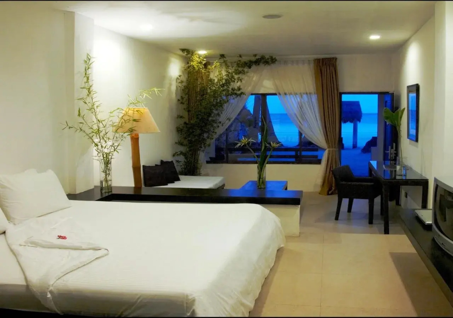 Pearl of the Pacific