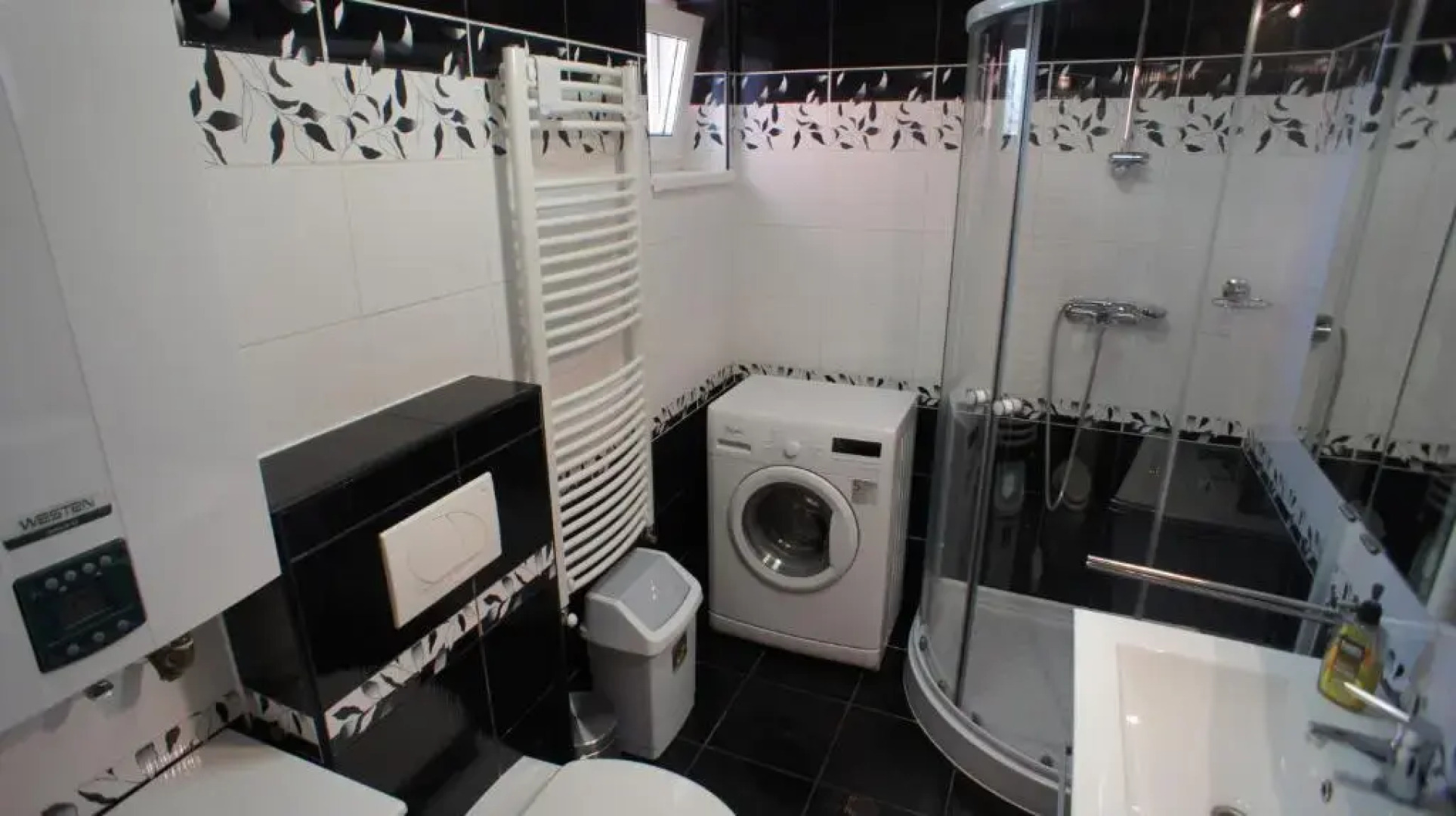 Tulip Family Apartment