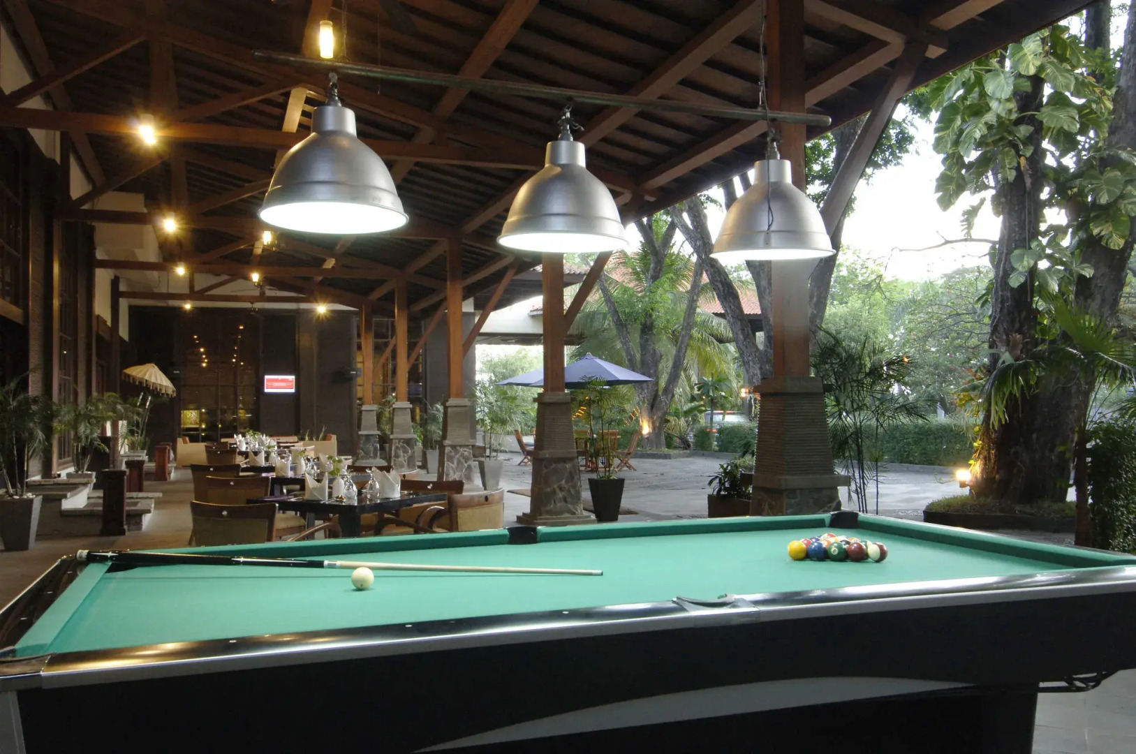 Singgasana Hotel Surabaya