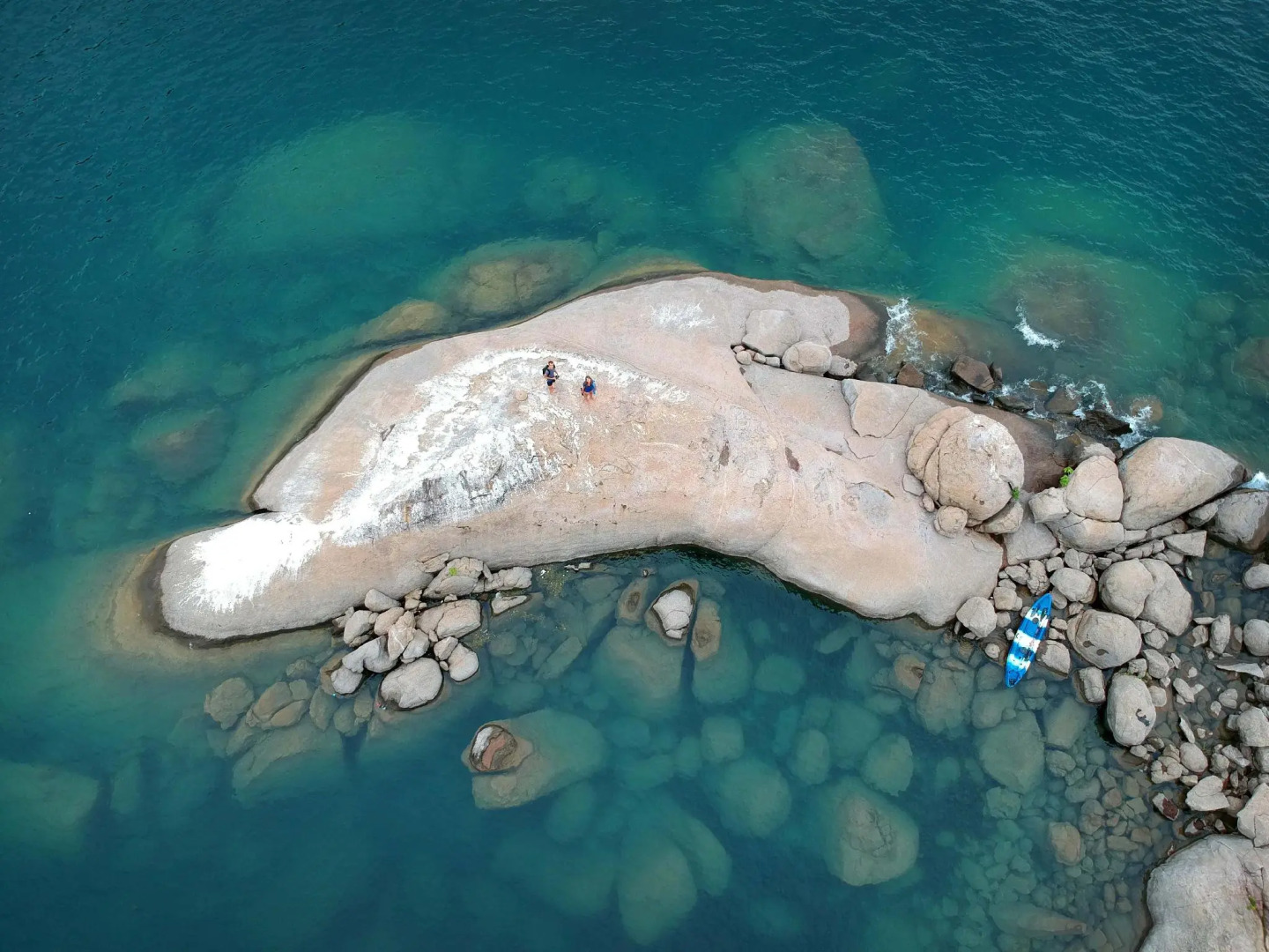 Monkey Bay Beach Lodge