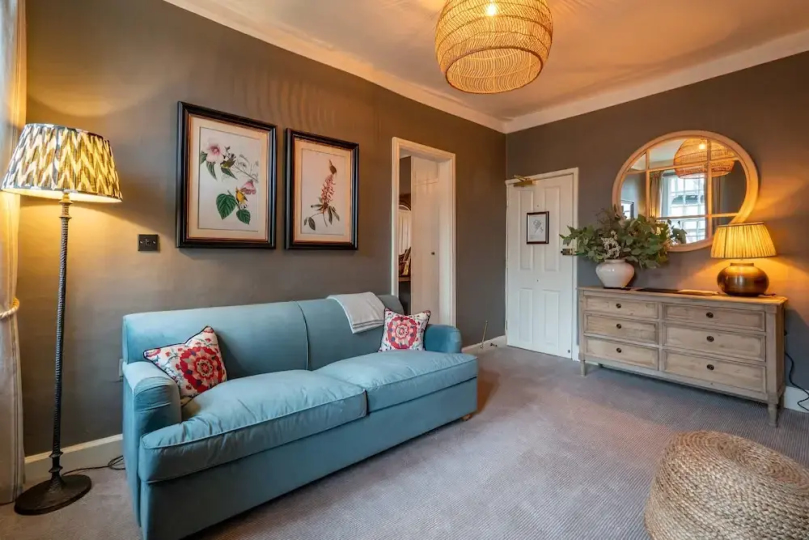 The George Inn & The Plaine