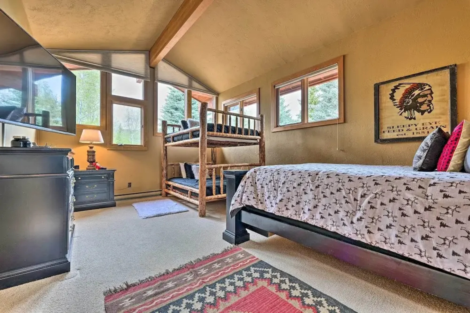 Luxe Sun Valley Retreat w/ Hot Tub, 3 Mi to Resort