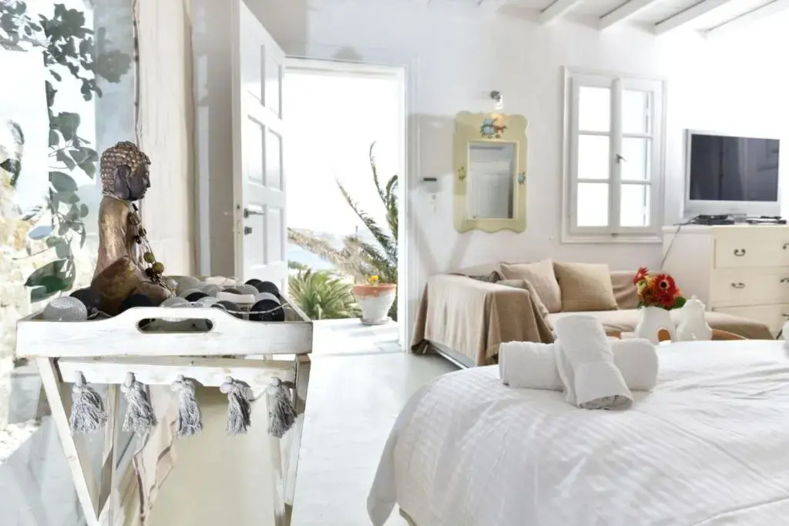 Manu Mykonos  Beach Villas & Bungalows