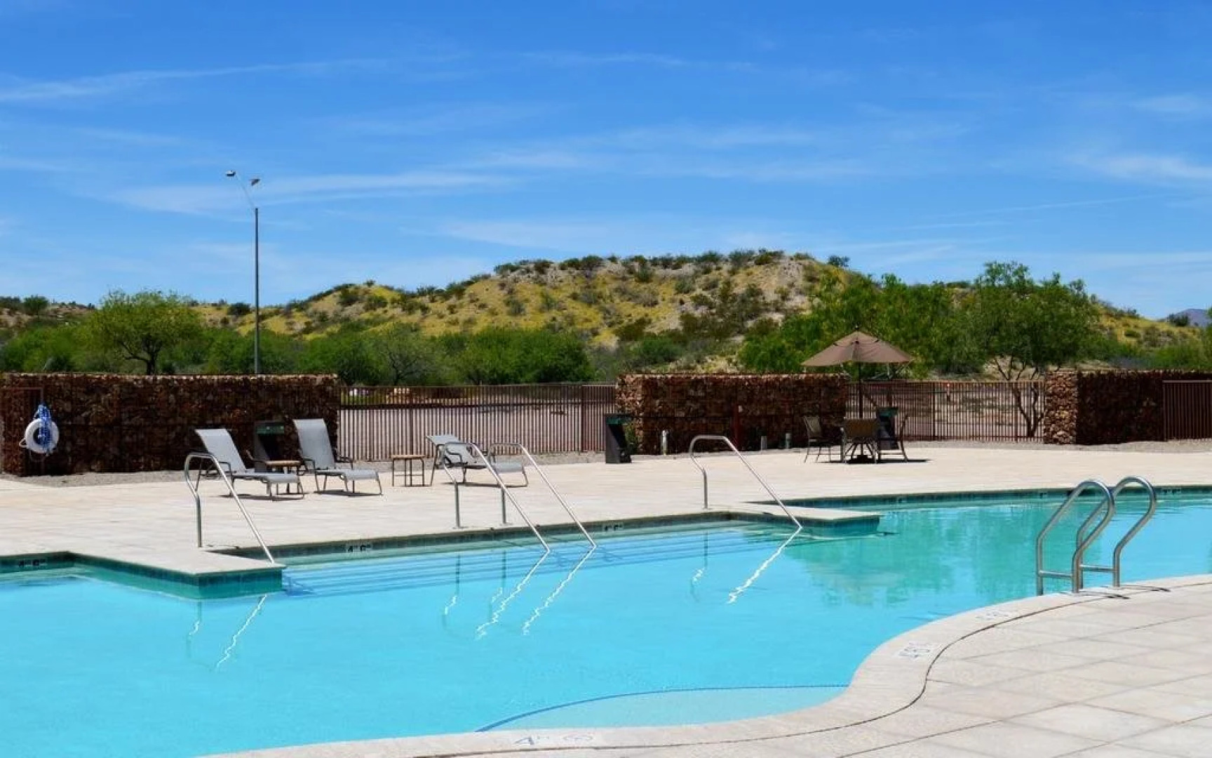 Apache Gold Resort Hotel
