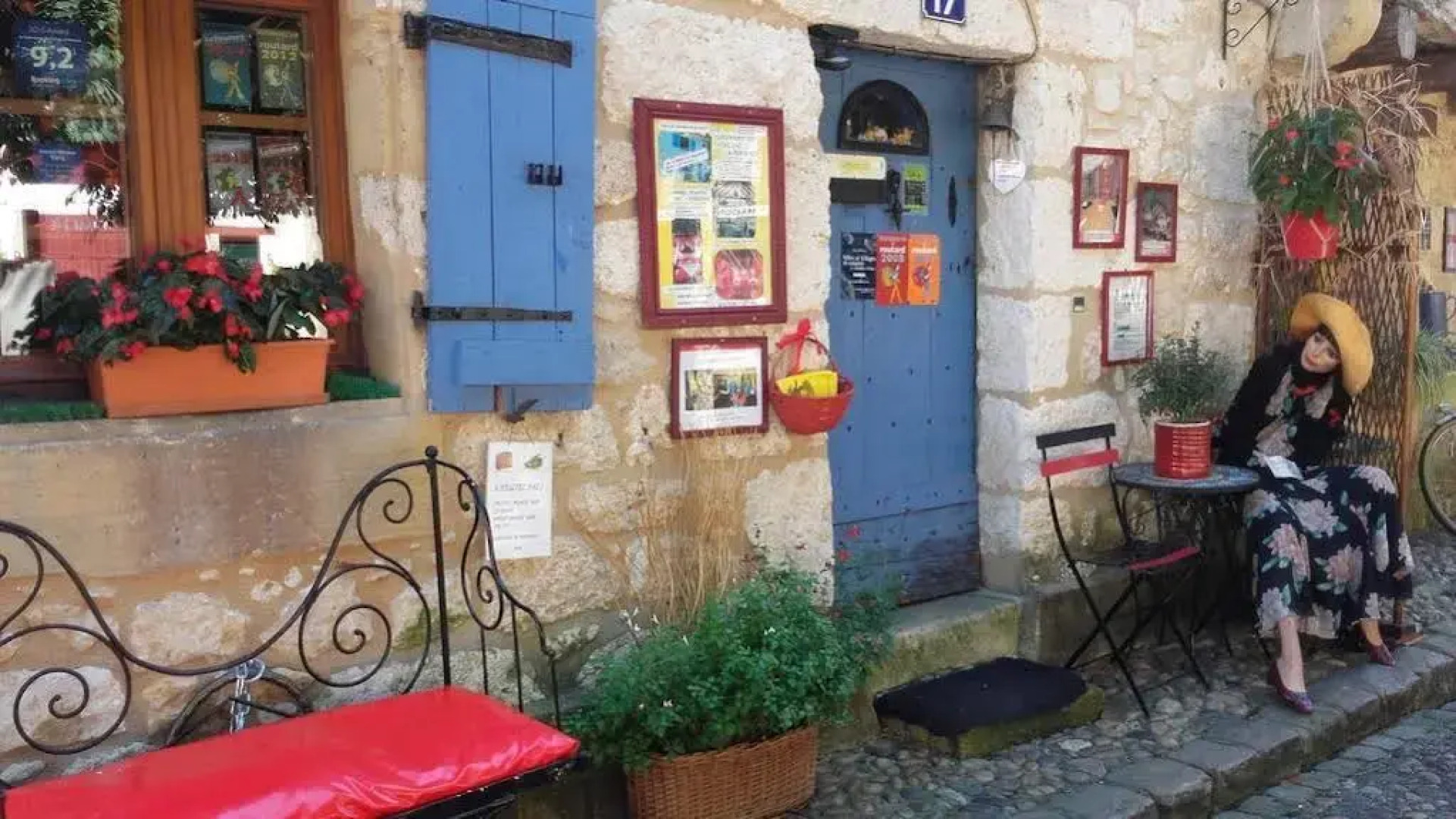 Le Colombier De Cyrano Et Roxane