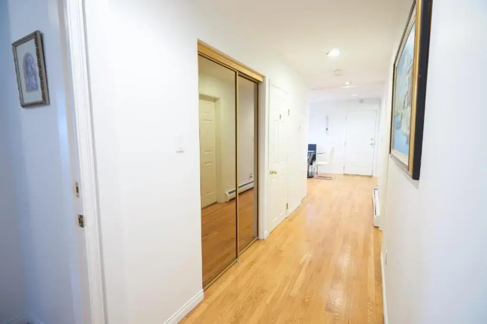 Beautiful Modern Suite