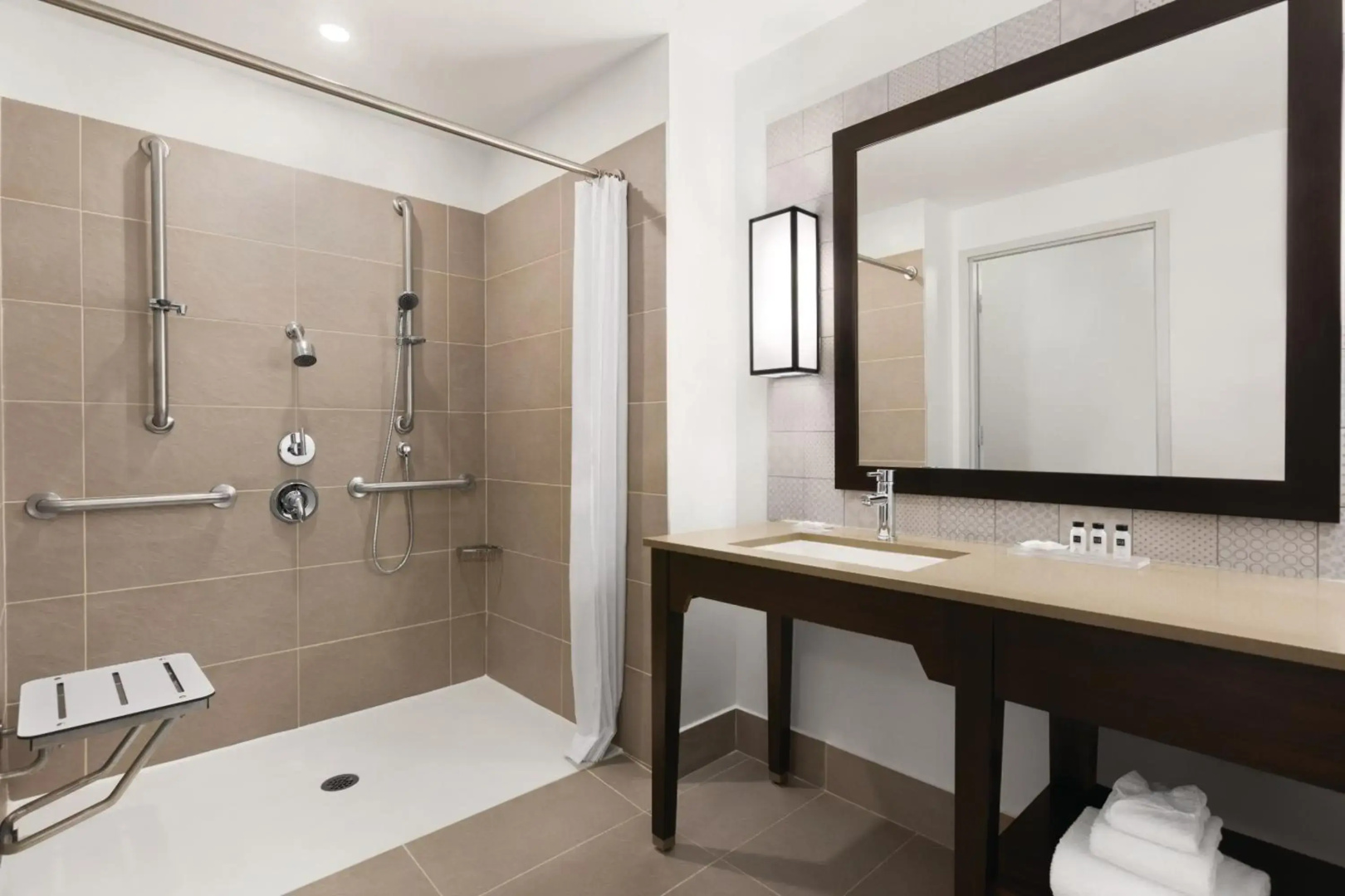 Country Inn & Suites by Radisson, Belleville, ON