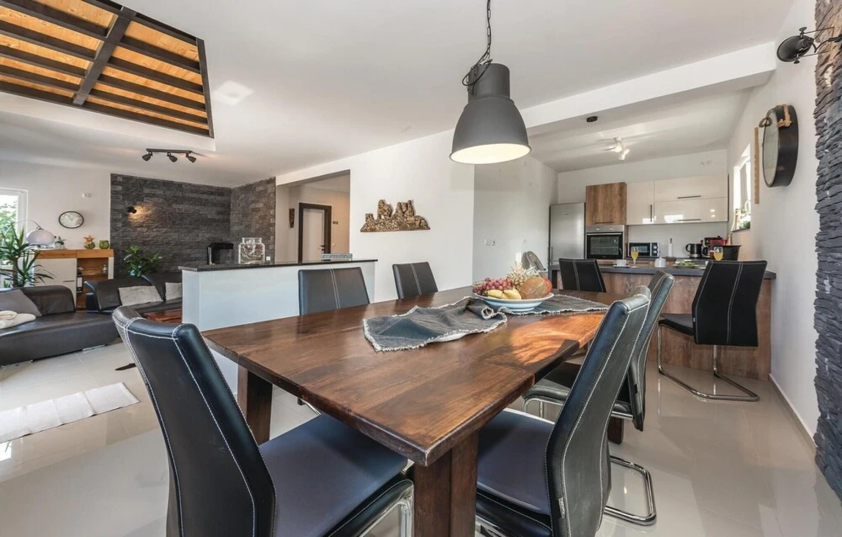 Stunning Home in Skradin-dubavice With Wifi and 4 Bedrooms