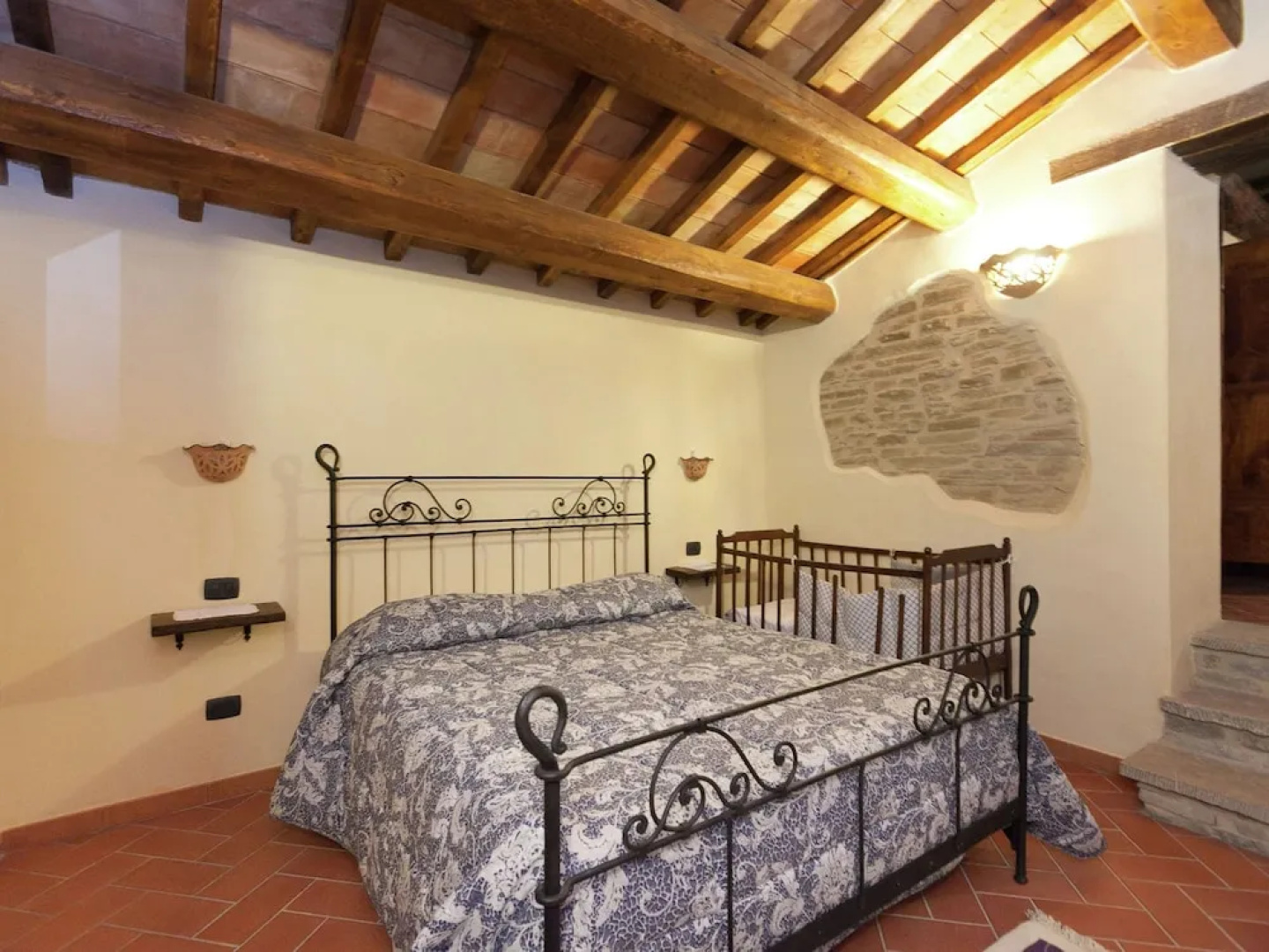 Farmhouse in Marche With Pool and Views