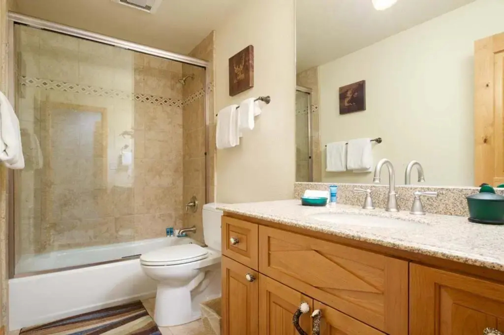 JHRL - Snow Ridge #5 - Slopeside Mountain Lodge Decor, close walk to the base