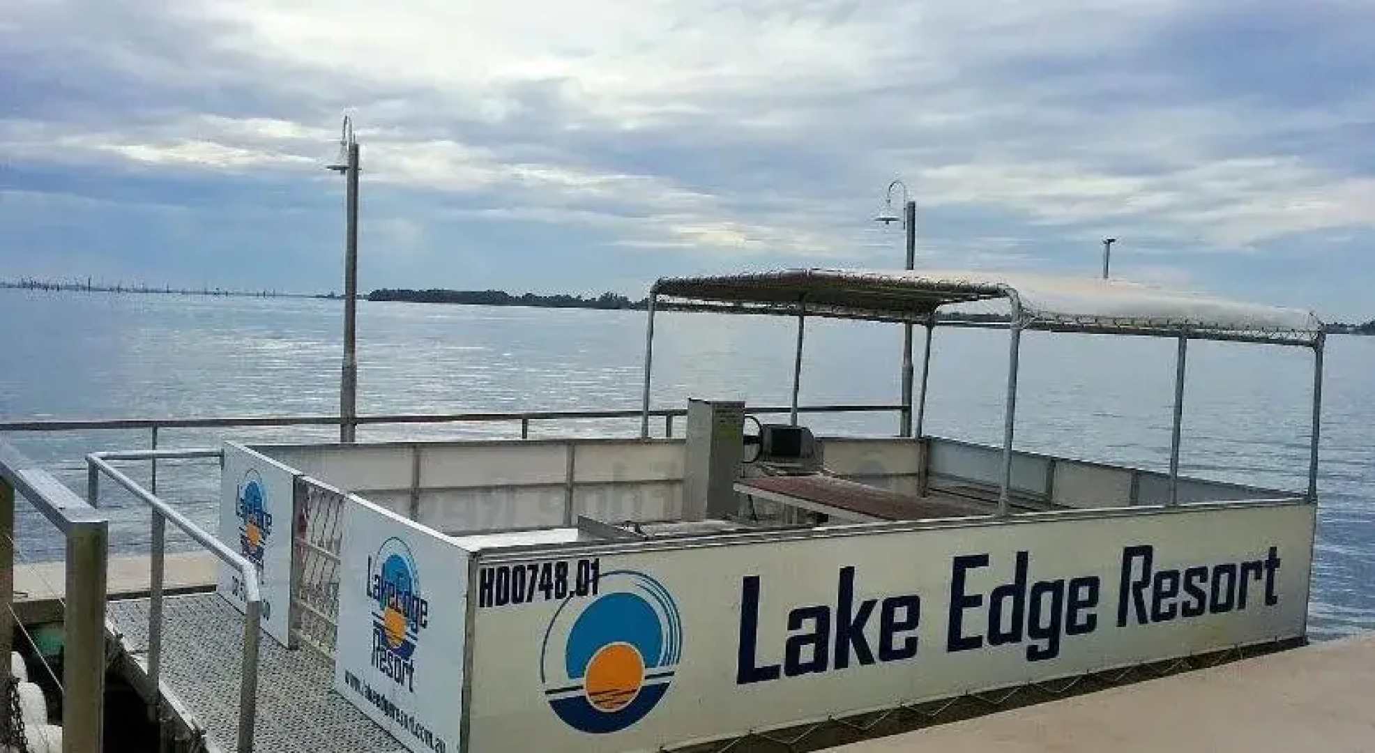 Lake Edge Resort