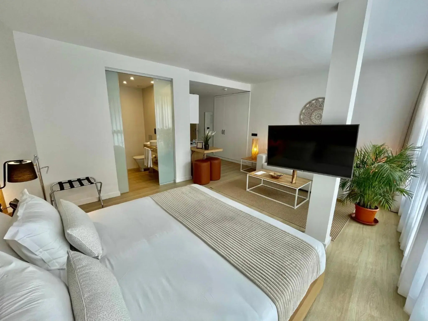 Hotel emblemático Hi Suites