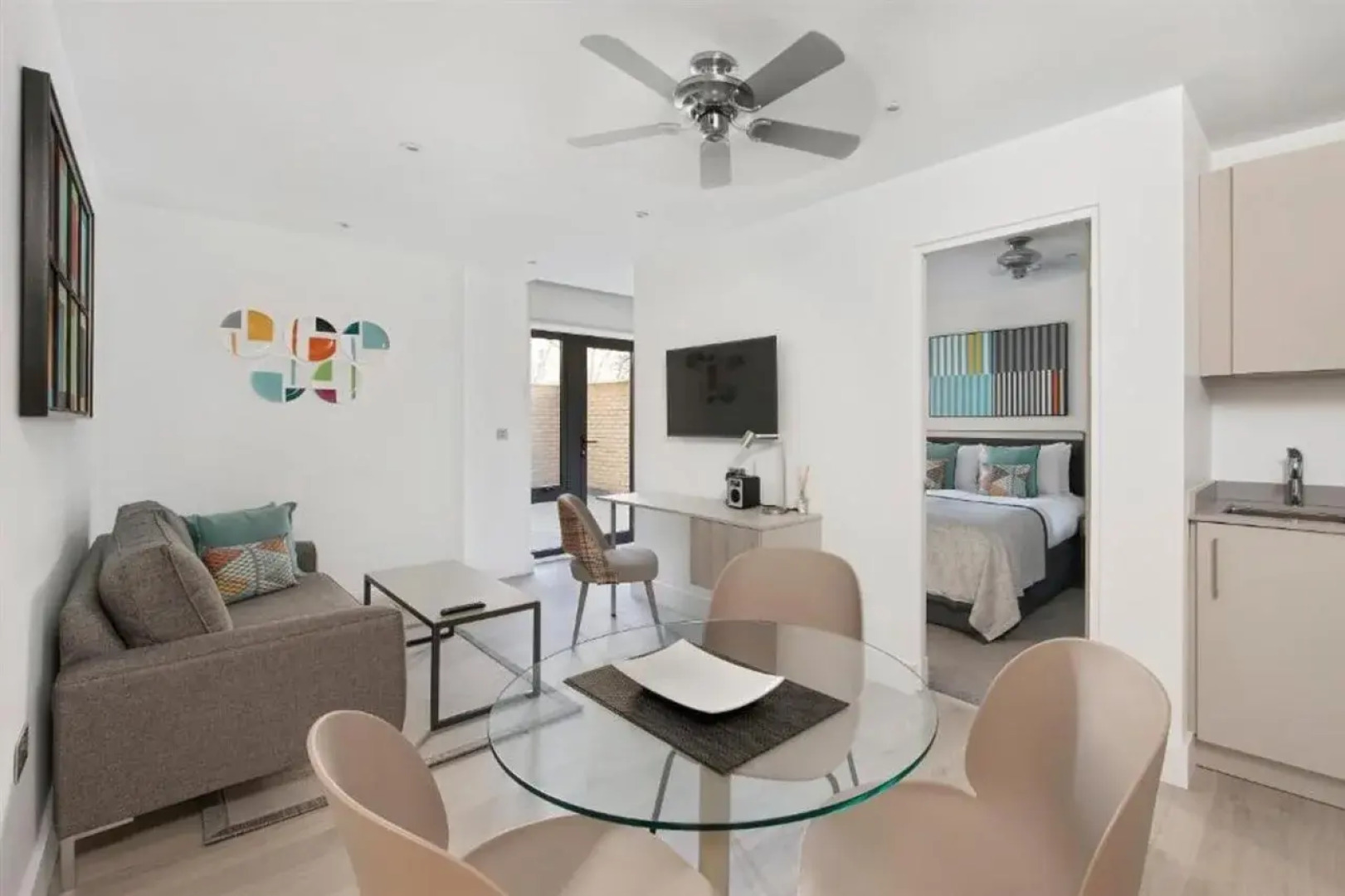 Q Square by Supercity Aparthotels