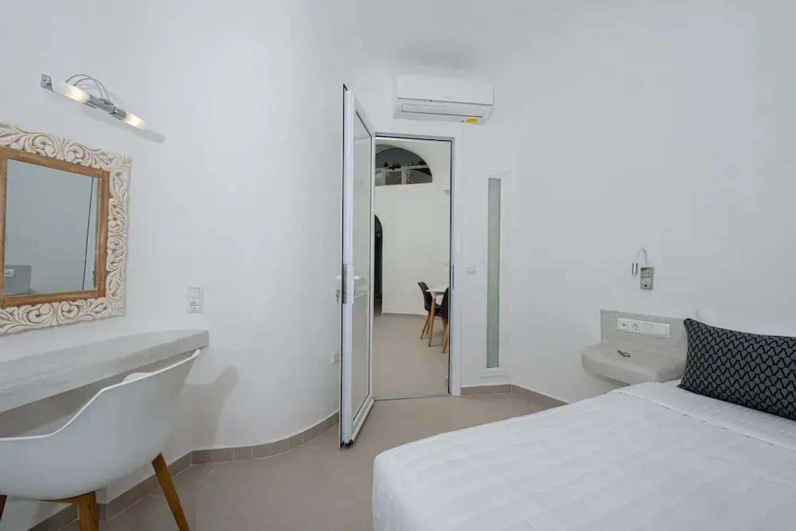 Santoterra Antigua Suites