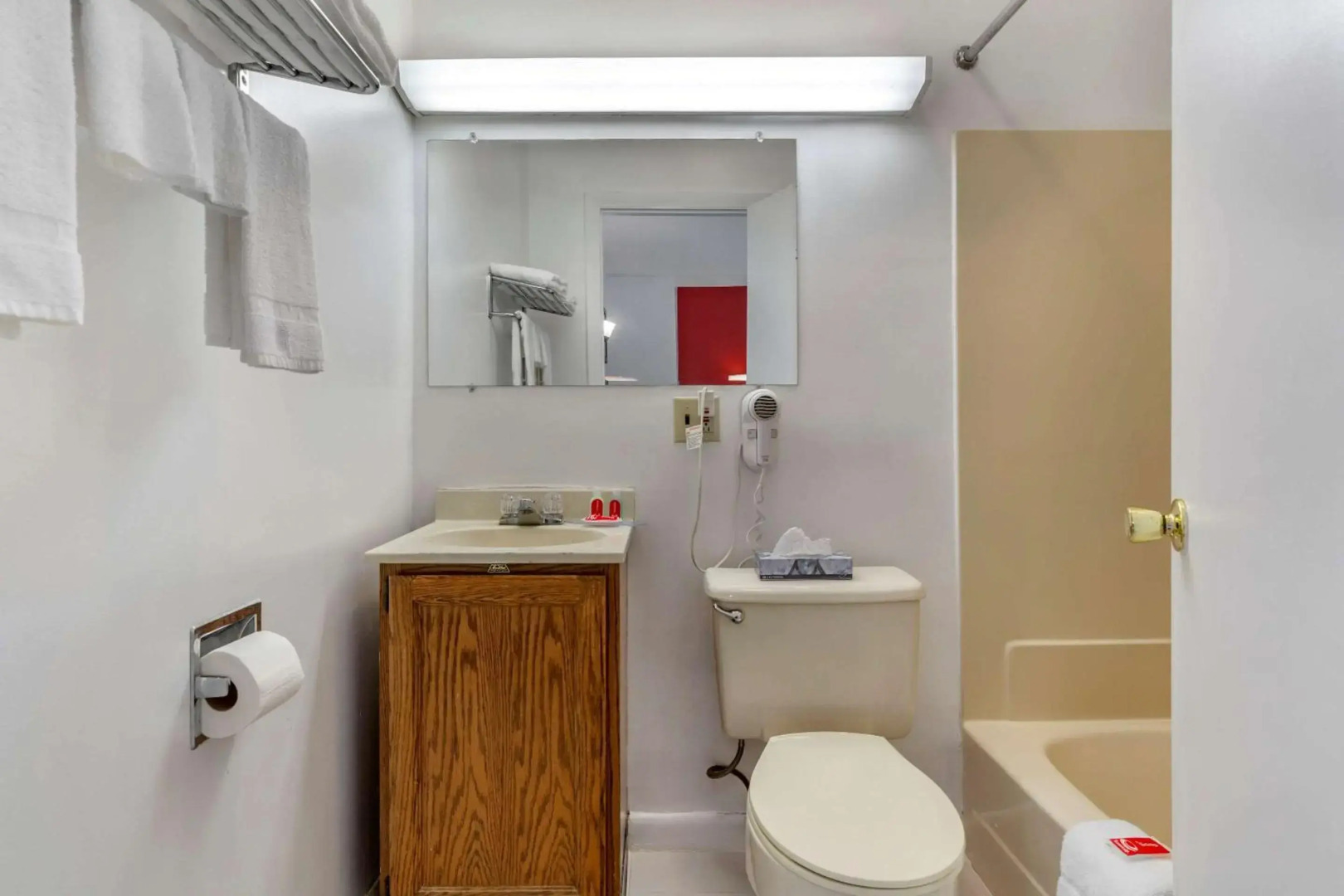 Econo Lodge Lee - Great Barrington