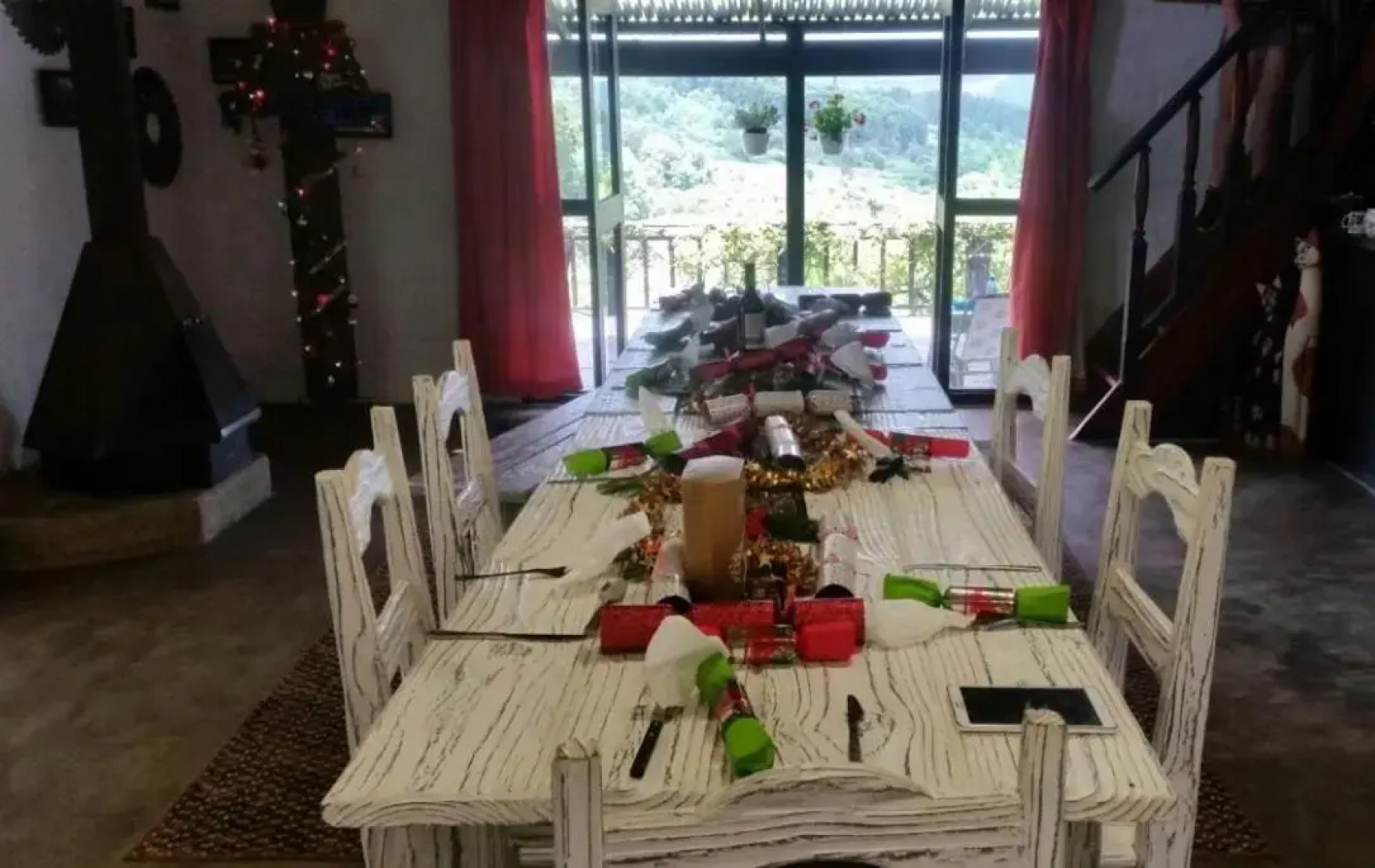 Woodcutters Guest House & Cottage