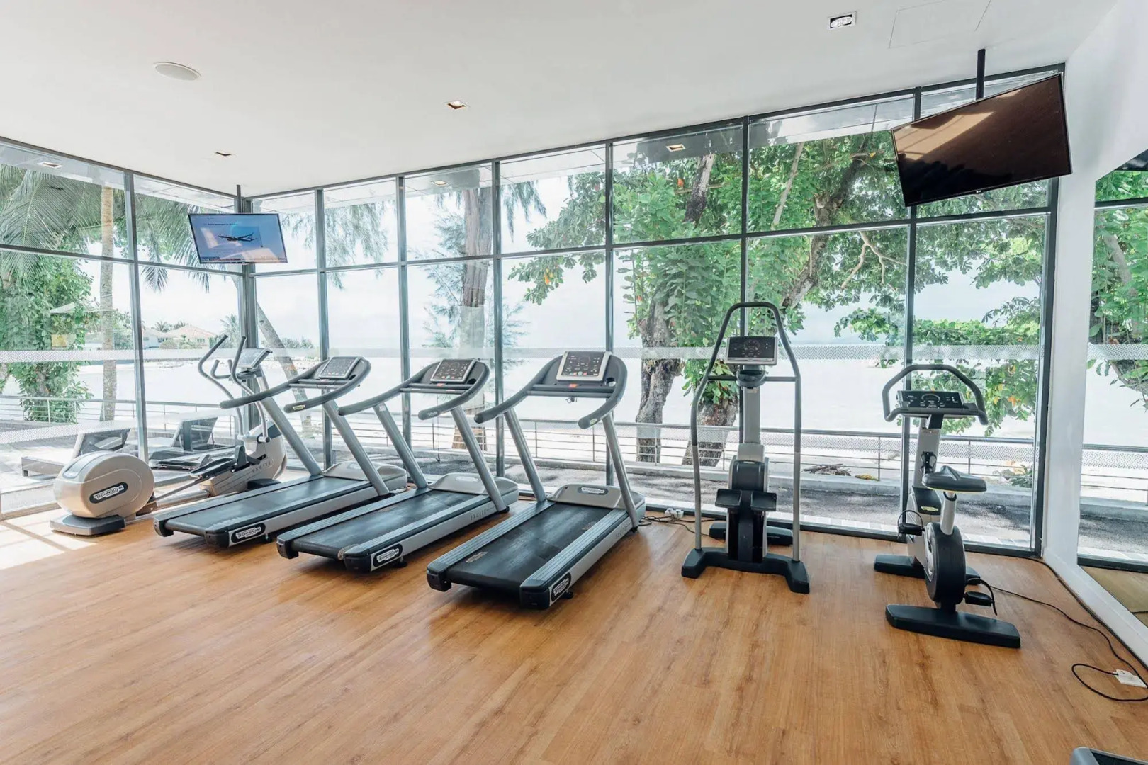 Mercure Penang Beach