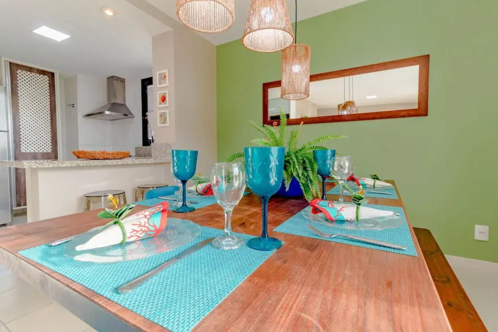 PF06 Ótimo Ap 2 Quartos - Praia do Forte