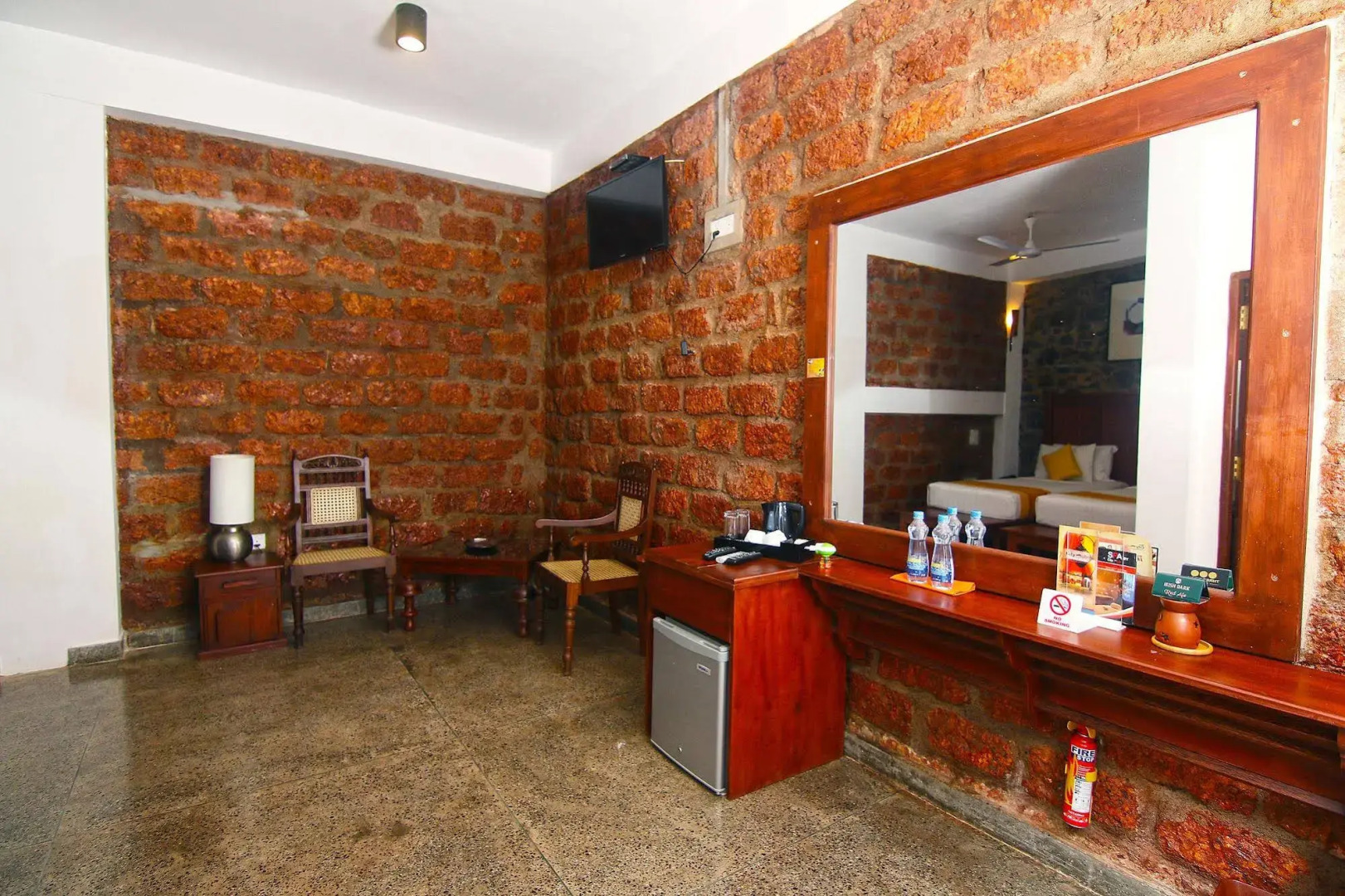 Airport City Hub Hotel