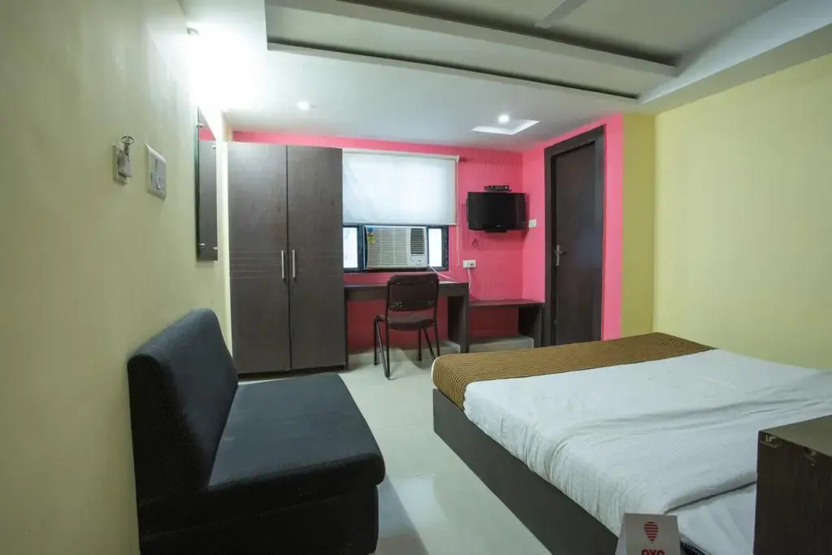 Collection O 1538 Hotel Diamond Inn