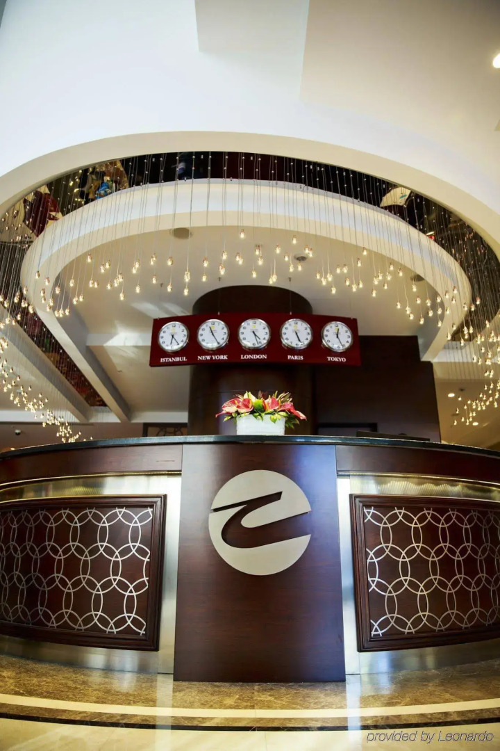 Grand Aras Hotel & Suites