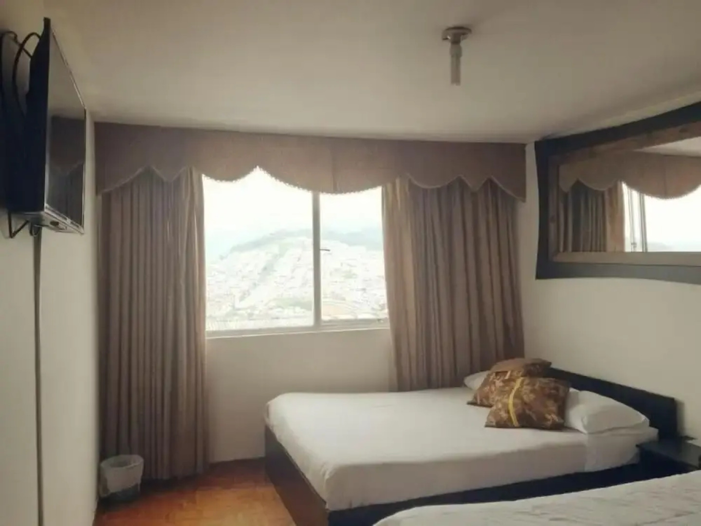 Casa Blanca Hostal Manizales - Hostel