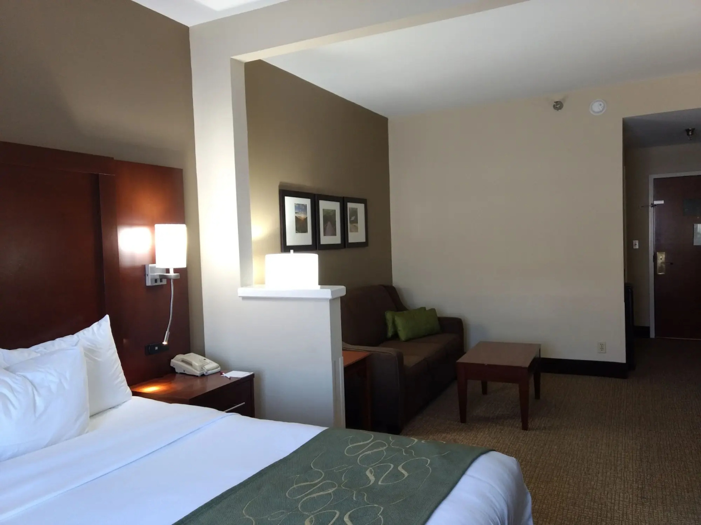 Comfort Suites Johnson City near University